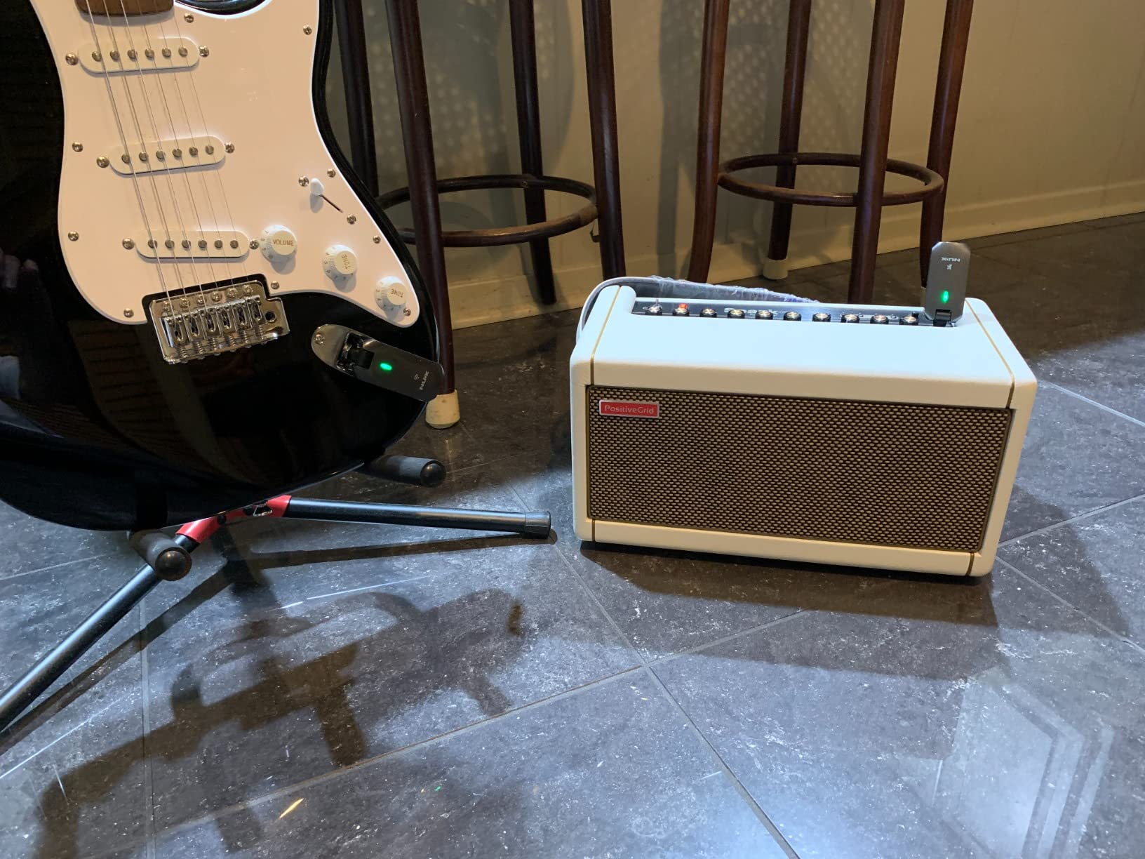 NUX C-5RC 5.8GHz Wireless Guitar System for Active or Passive Pickup Guitar, Charging Case included, UHF Guitar Wireless Transmitter Receiver Low Interference, Auto Match customer photo 2