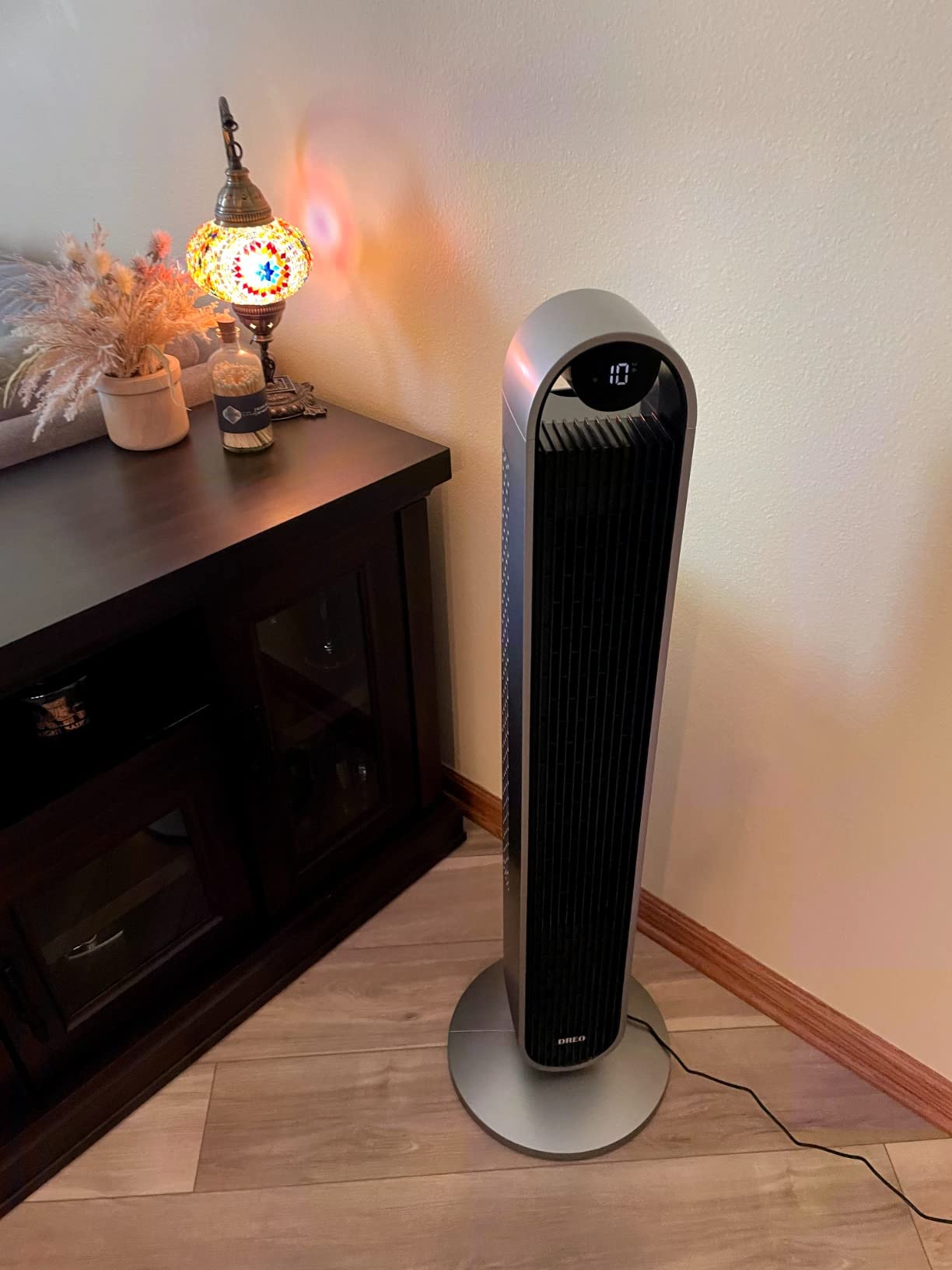 DREO Tower Fan for Bedroom, 42 Inch 120° Oscillating Fan, 20dB Quiet DC Motor, 28ft/s Velocity Bladeless Standing Fan with 12 Speeds, 4 Modes, 12H Timer Cooling Fans for Home, Living Room customer photo 2