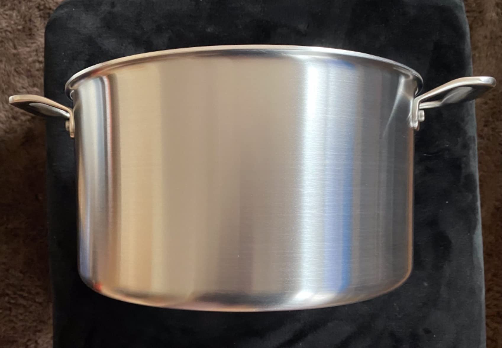 Made In Cookware - 8 Quart Stainless Steel Stock Pot With Lid - 5 Ply Stainless Clad - Professional Cookware - Crafted in Italy - Induction Compatible customer photo 2