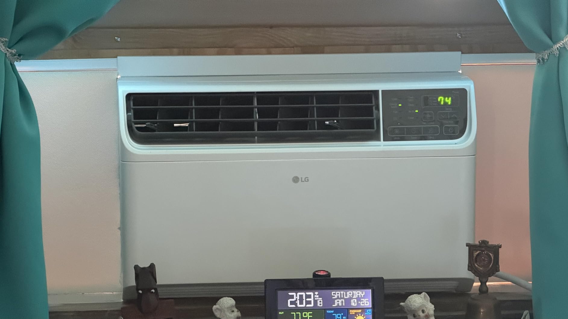 LG 14,000 BTU DUAL Inverter Smart Window Air Conditioner, 115V, Cools 800 Sq. Ft. for Bedroom, Living Room, Apartment, Quiet Operation, ENERGY STAR, works with LG ThinQ, Amazon Alexa and Hey Google customer photo 1