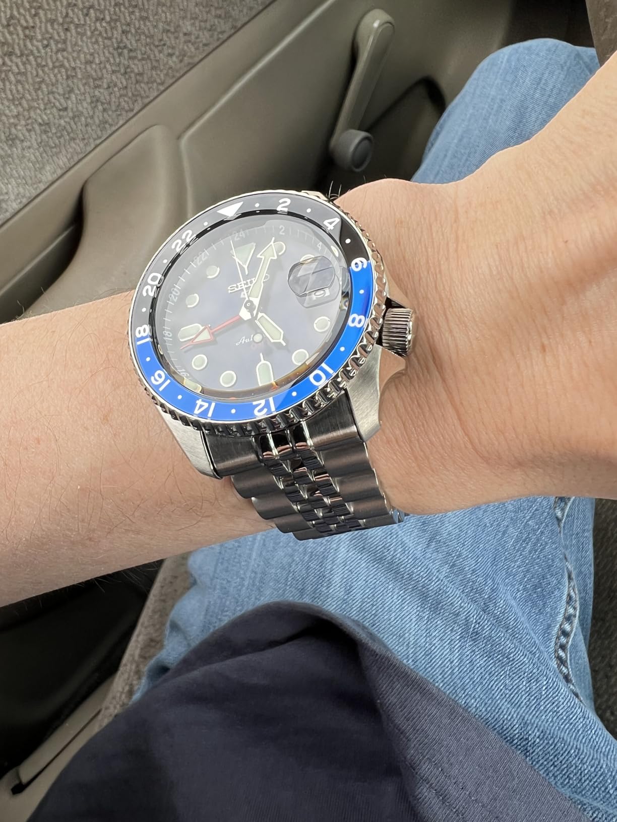 SSK003 Automatic Watch for Men - 5 Sports - Blue Dial with Date Calendar and Luminous Hands & Markers and Black & Blue GMT Bezel, 100m Water-Resistant customer photo 1