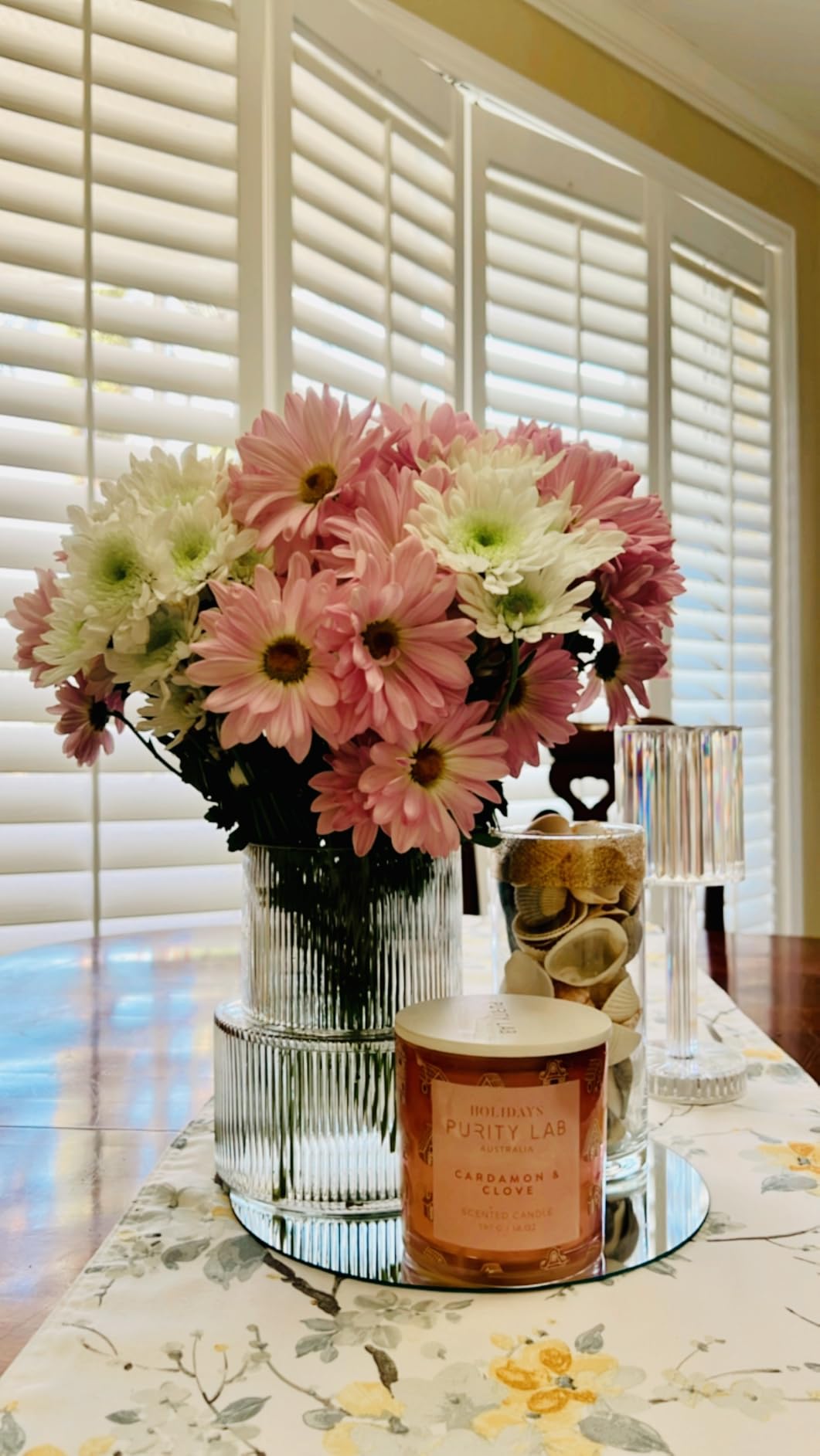 Ribbed Glass Vase, Flower Vase, Fluted Clear Vases for Flowers, Modern Vases for Living Room, Dining Table, Entryway, Shelf, Wedding, Office, Coffee Table, Birthday, 7.5 Inches customer photo 1