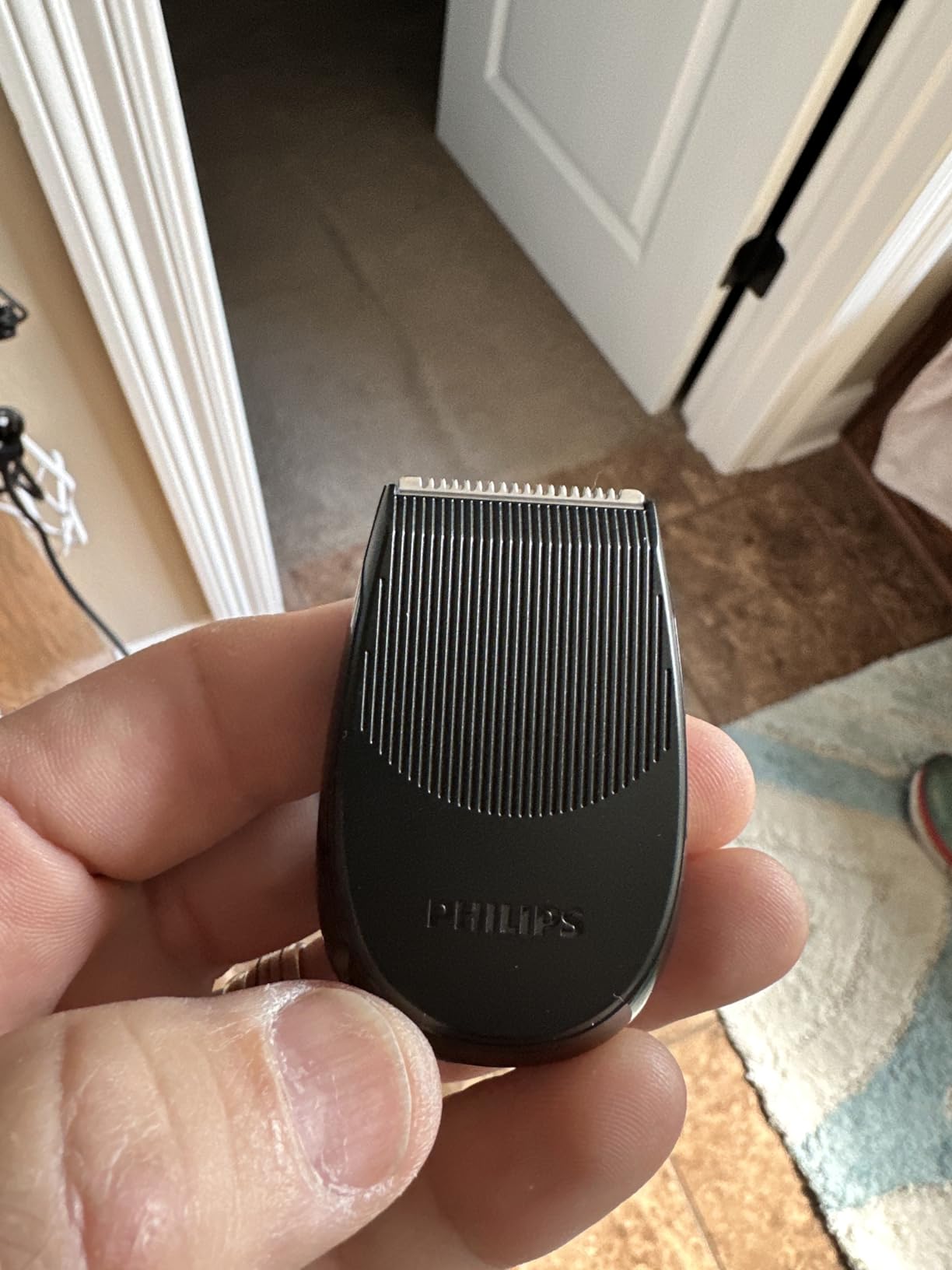 Philips Norelco S9000 Prestige Rechargeable Wet & Dry Electric Rotary Shaver with Precision Trimmer, Premium Case & Cleaning System, SP9841/84 customer photo 2