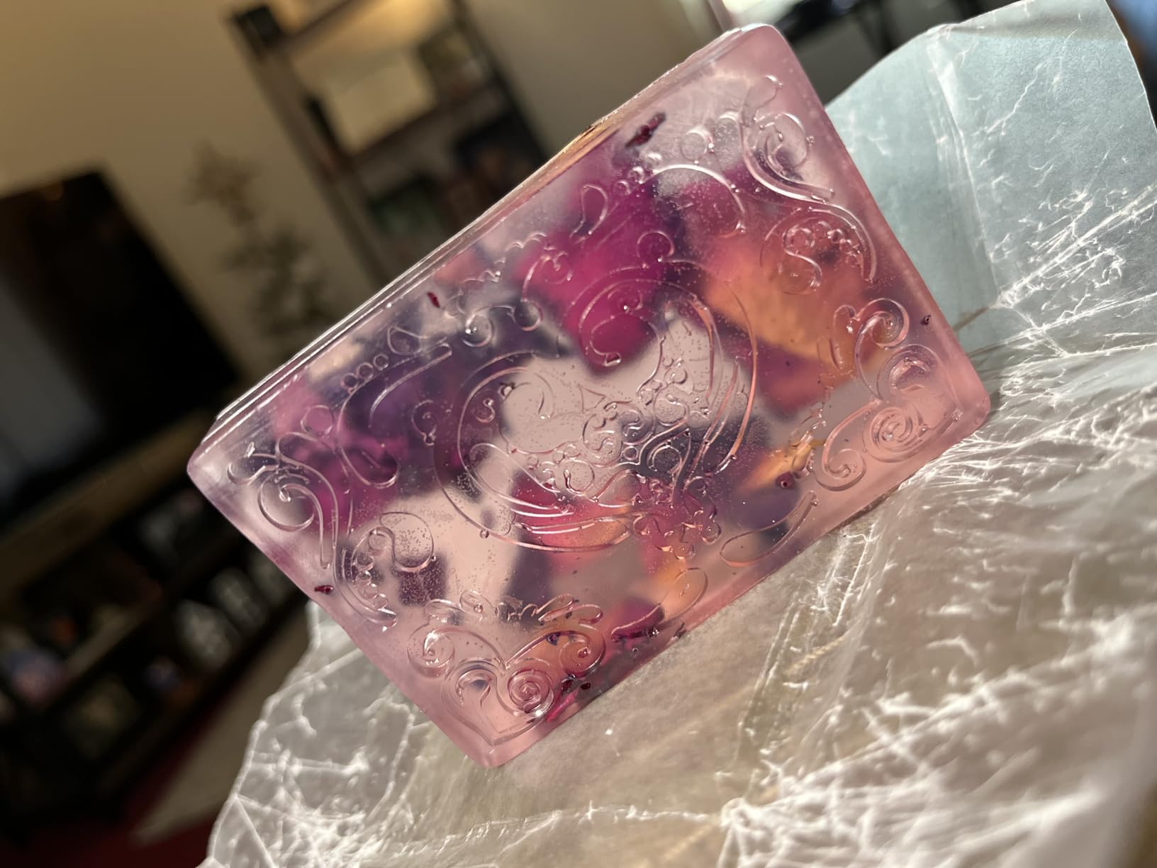 EDSRDRUS Basic Soap Making Kit for Adults - Soap Making Supplies with 2lbs Glycerin Soap Base, Silicone Molds, Dried Petals, Fragrance Oils, Pigments & More - Fun, Easy, Creative DIY Craft Kits customer photo 1