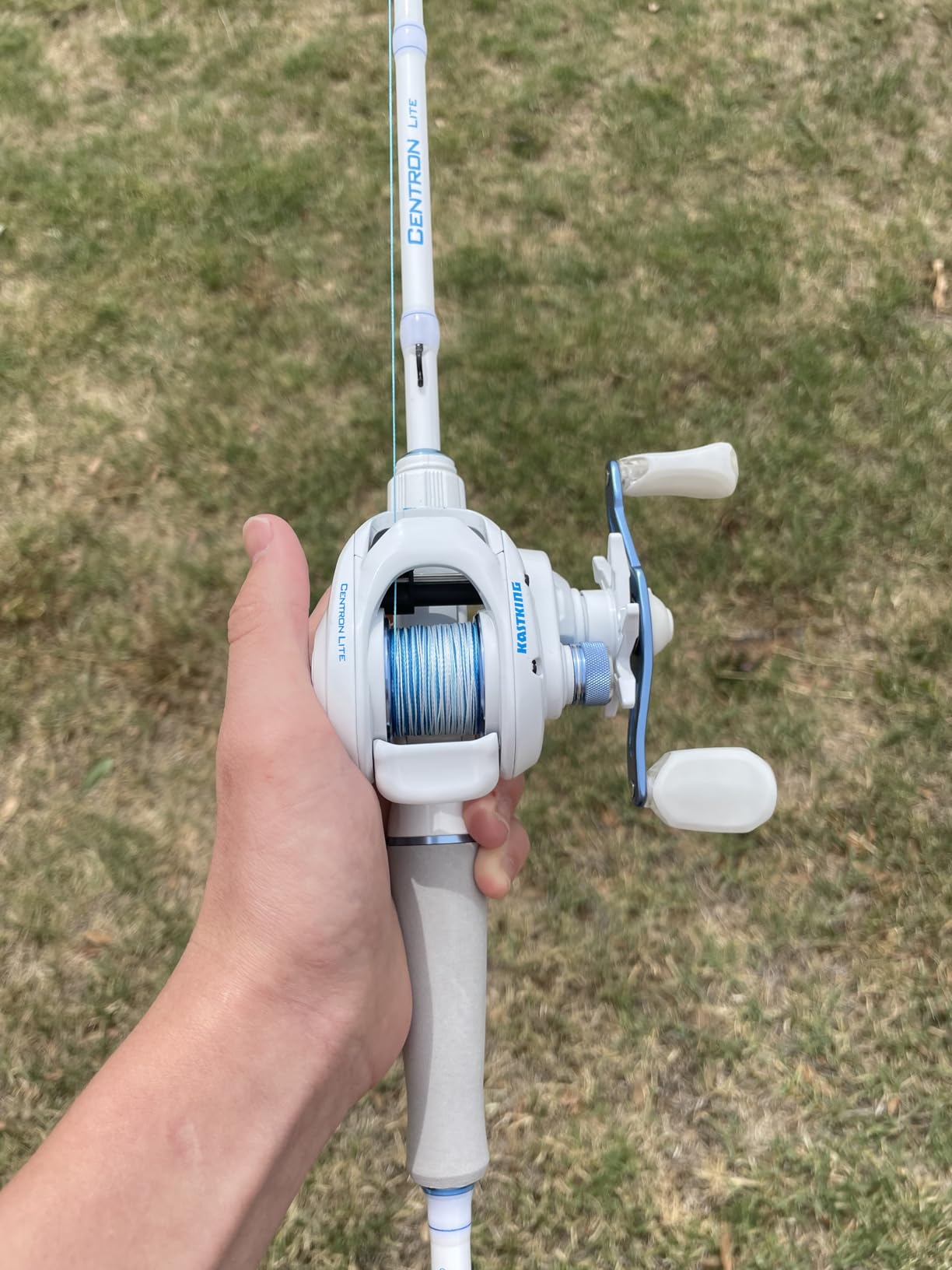 KastKing Centron Lite Fishing Rod and Reel Combo, IM6 Graphite 2Pc Blanks, Stainless Steel Guides with Ceramic Rings, Contoured EVA Handles & Fighting Butt customer photo 2