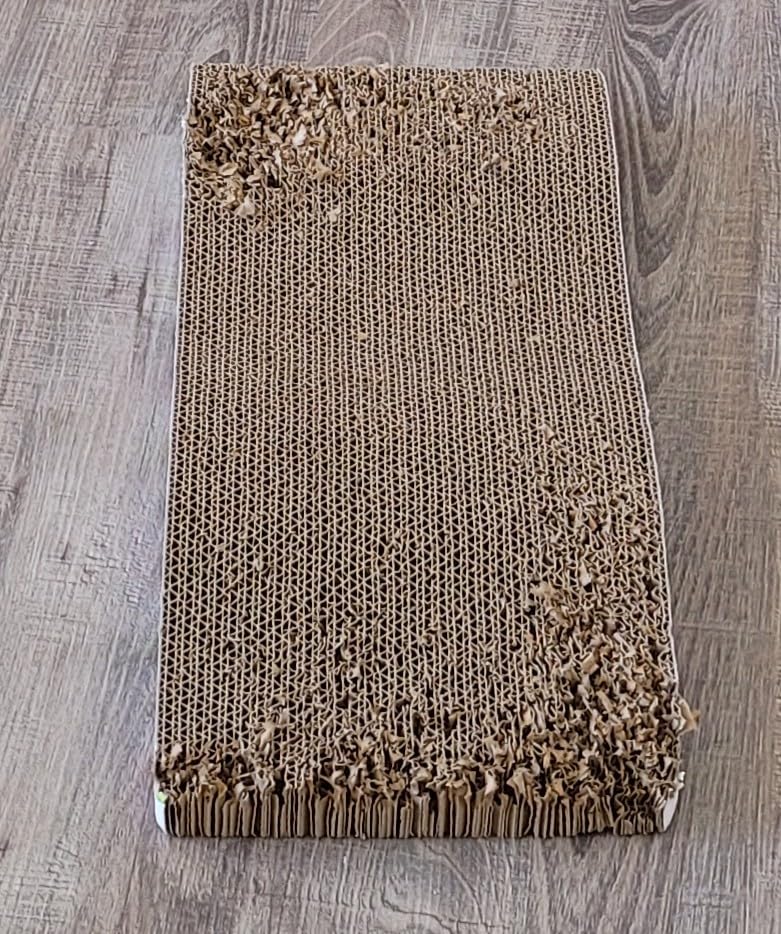 TIMHAKA Cat Scratching Board, Corrugate Cat Scratcher for Indoor Cats with Catnip, Cat Scratch Pad with Premium Scratch Textures Design, Cardboard Cat Scratcher with Double-Sided Usability (Pack of 2) customer photo 1