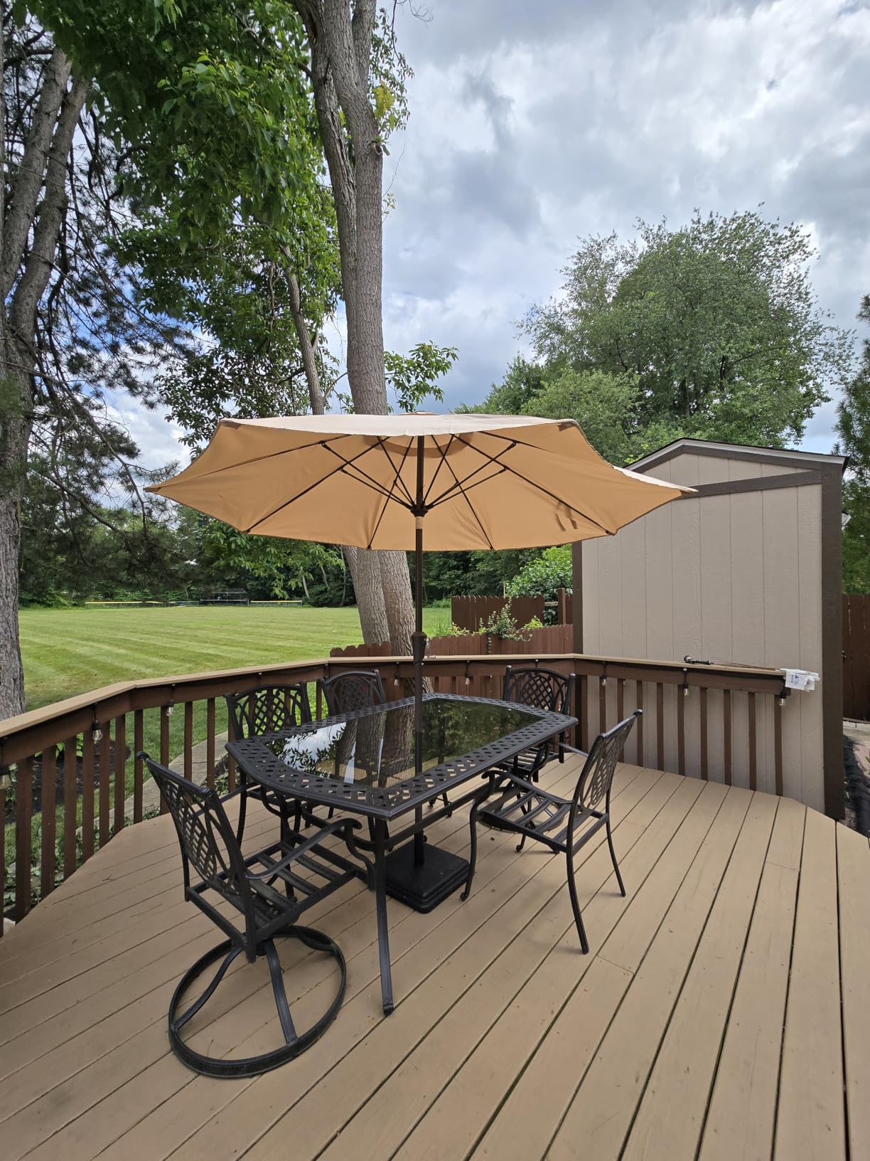 US Weight 40 Pound Umbrella Base - Weighted Umbrella Base For Use With Patio Table, Heavy Duty Base for Umbrella, Made in the USA customer photo 2
