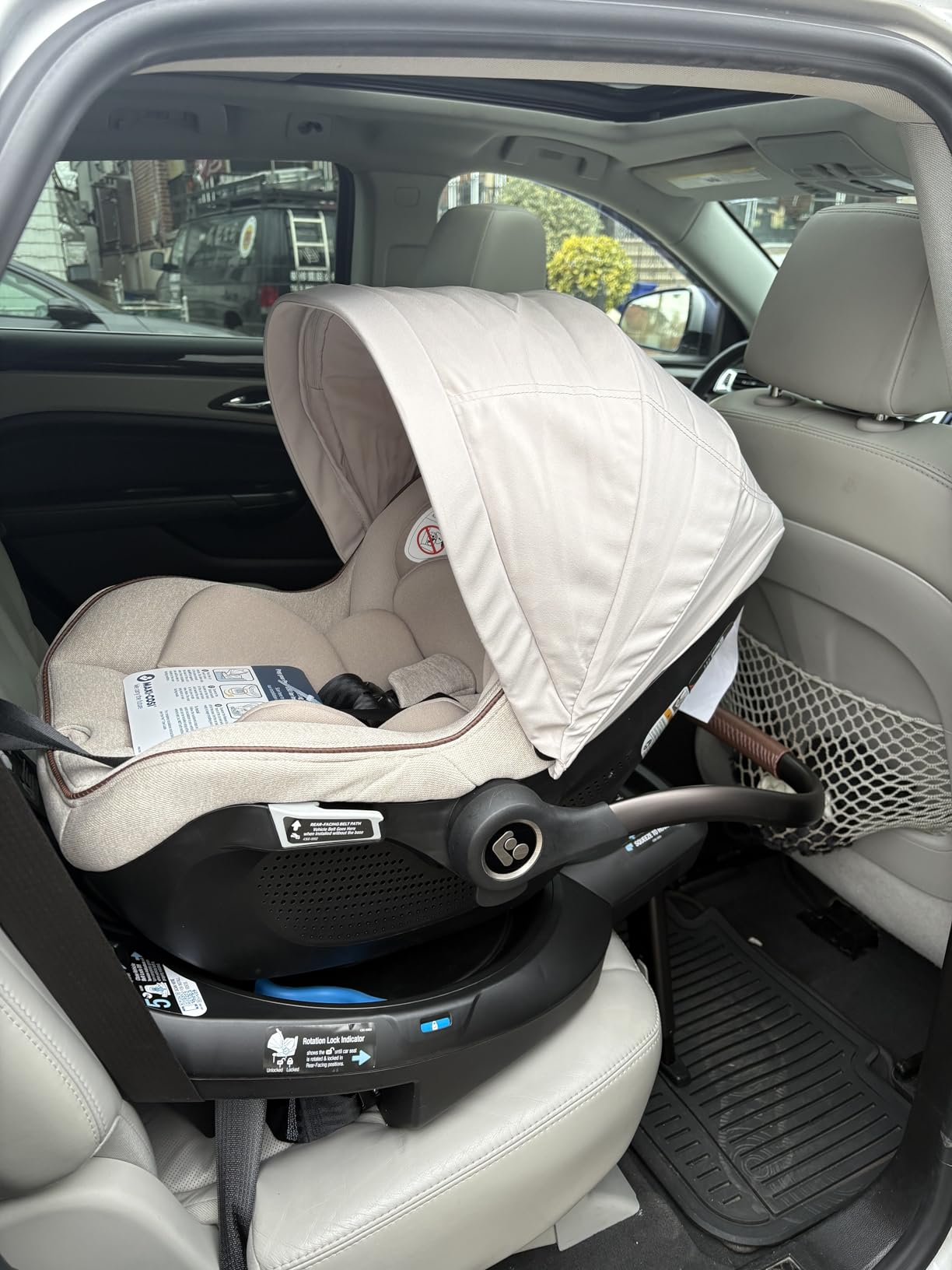 Maxi-Cosi Peri 180 Rotating Infant Car Seat, Baby Car Seat Rotating Carseat, Onyx Wonder customer photo 1