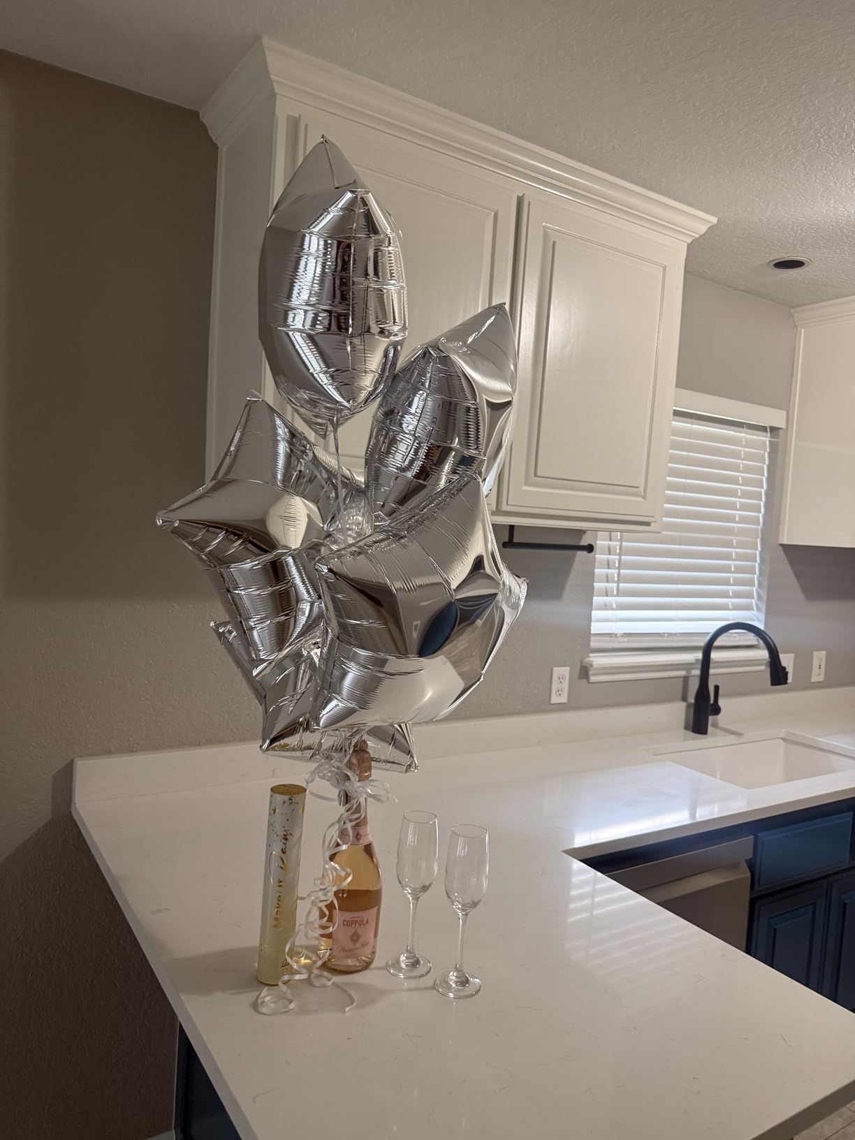 PrimePure Confetti Cannon Party Poppers, Metallic Gold Stars, 2 Pack customer photo 2