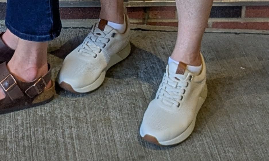 Men's Kinnon Perfed Jogger Sneaker customer photo 1