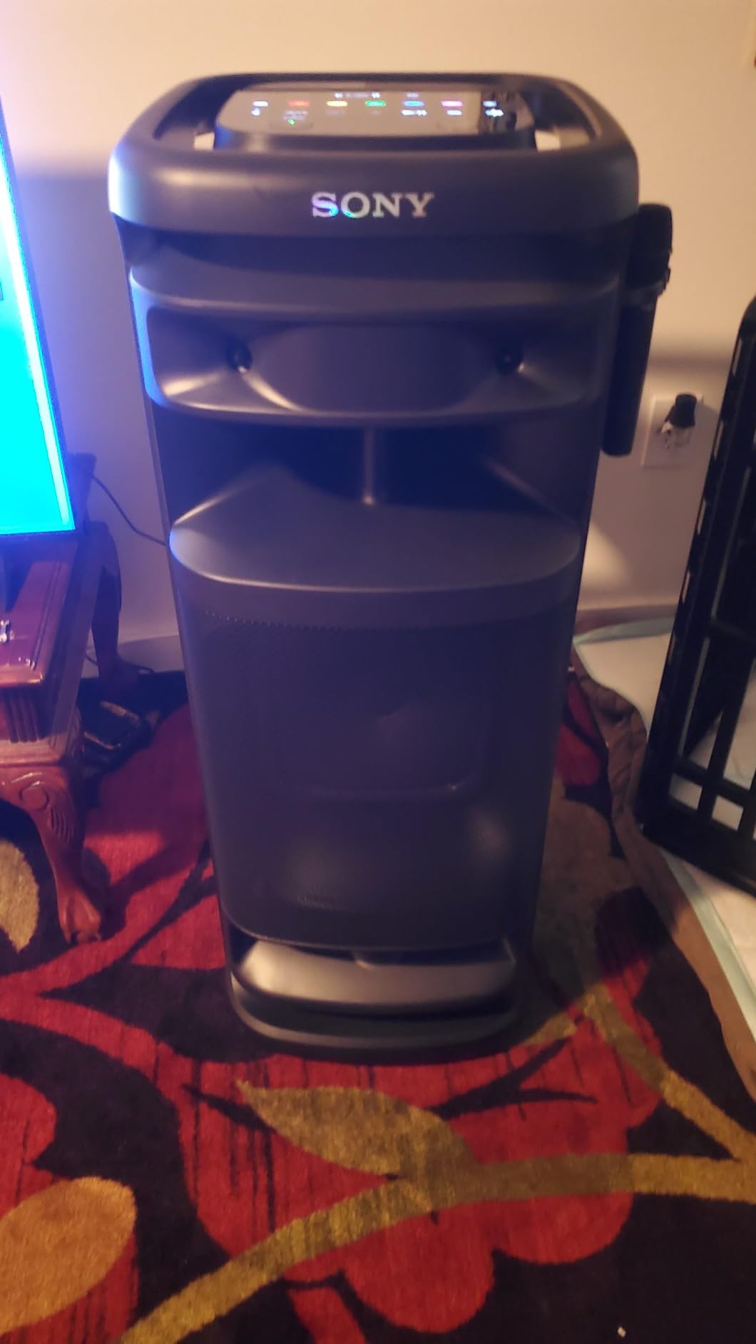 Sony ULT Tower 10 Bluetooth Karaoke Party Speaker with Powerful Bass, 360 Sound and Party Lights, Included Wireless Microphone customer photo 2