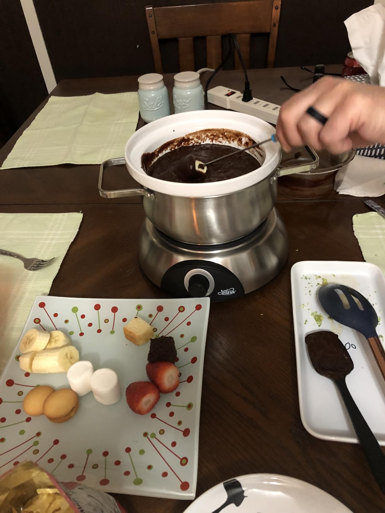 Artestia Electric Fondue Pot Set for Cheese, Chocolate, Broth & Hot Pot | 2.6QT, Adjustable Temperature Control, Removable Stainless Steel & Ceramic Bowls, 8 Color-Coded Forks customer photo 2