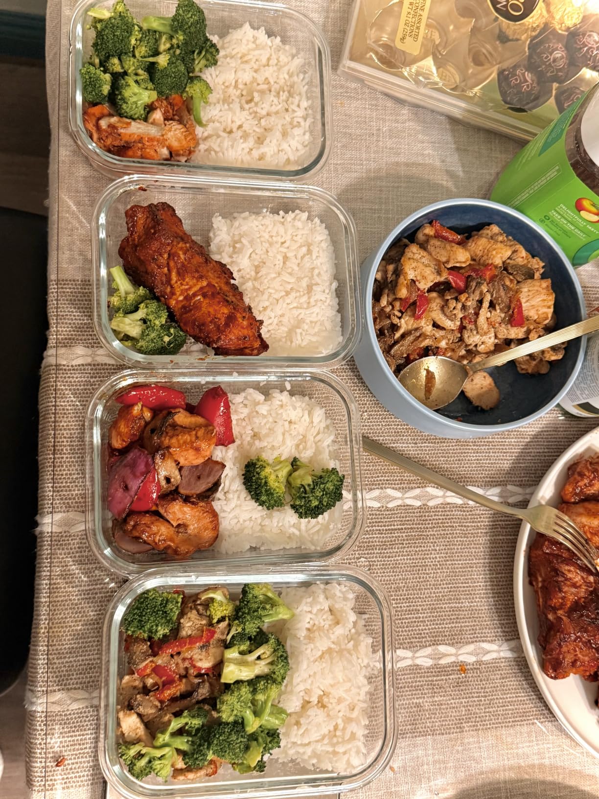 Skroam 10 Pack Glass Meal Prep Containers, 22 OZ Glass Airtight Food Storage Containers with Lids, Pantry Kitchen Storage Containers for Lunch, Food Storage, Meal Prep, Lunch Bento Boxes customer photo 2