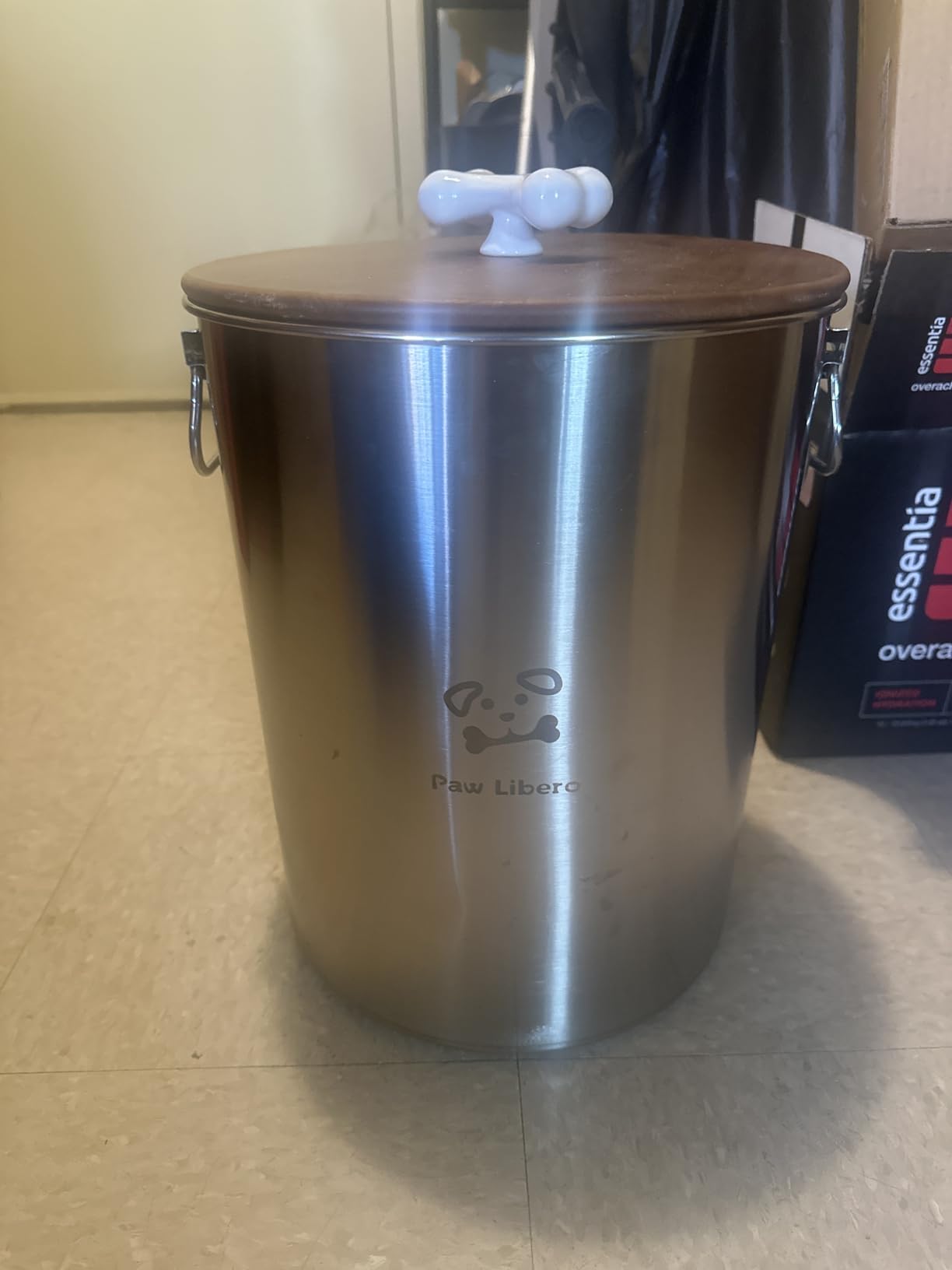 Paw Libero 25 Lbs Stainless Steel Dog Food Storage Container with Airtight Wooden Lid & Ceramic Bone Handle, Large Metal Dog Food Bin for Dogs & Cats, Keep Fresh, Easy to Clean customer photo 2