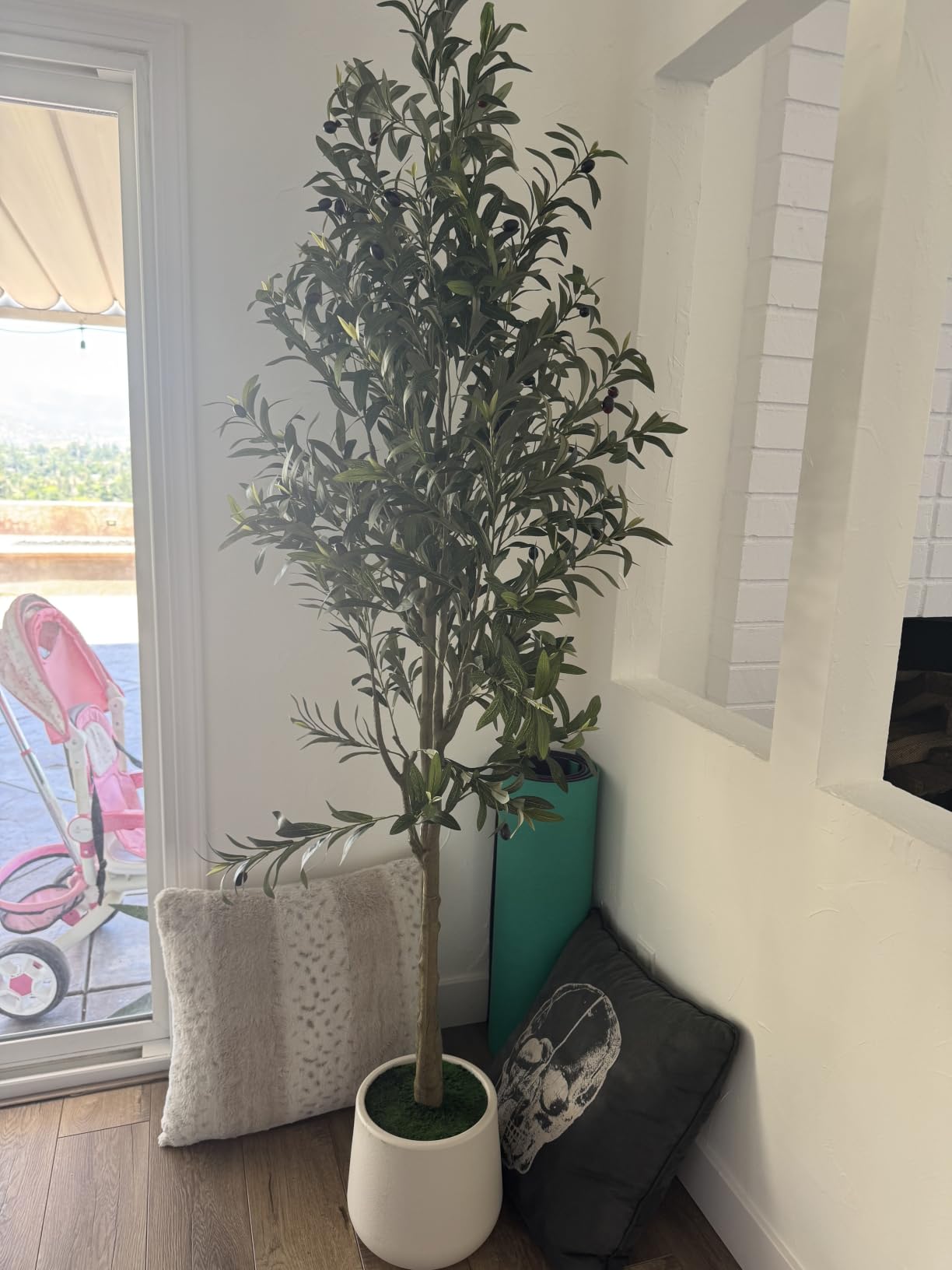 VIVATREES Olive Trees Artificial Indoor, 5FT Tall Faux Olive Tree with White Tall Planter, Artificial Plants with Natural Wood Trunk and Lifelike Fruits for Home Office Decor customer photo 1