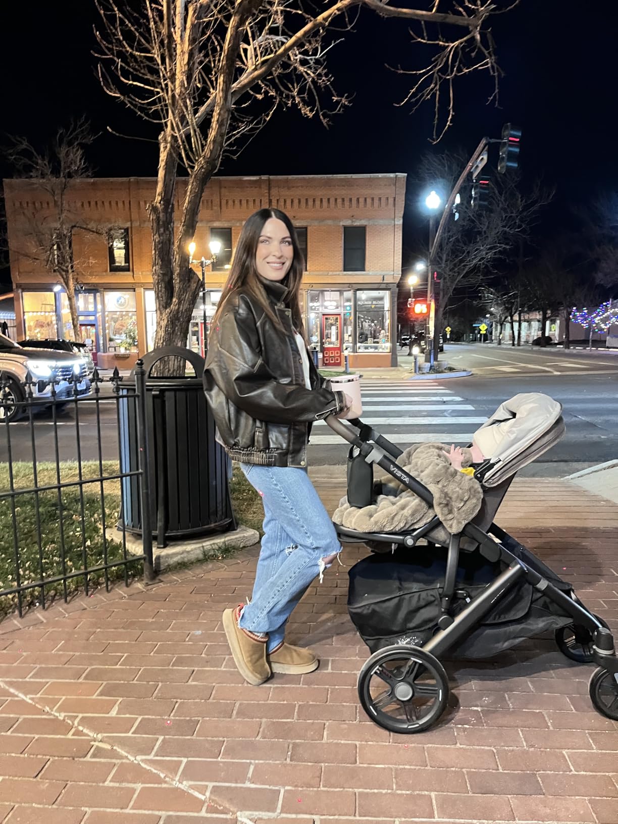 UPPAbaby Vista V3 Convertible Single-to-Double Stroller for Baby & Toddler, 30+ Configurations, Car Seat Compatible, All-Wheel Suspension, XL Basket - Savannah (Pearl Grey Jacquard/Carbon Frame) customer photo 2