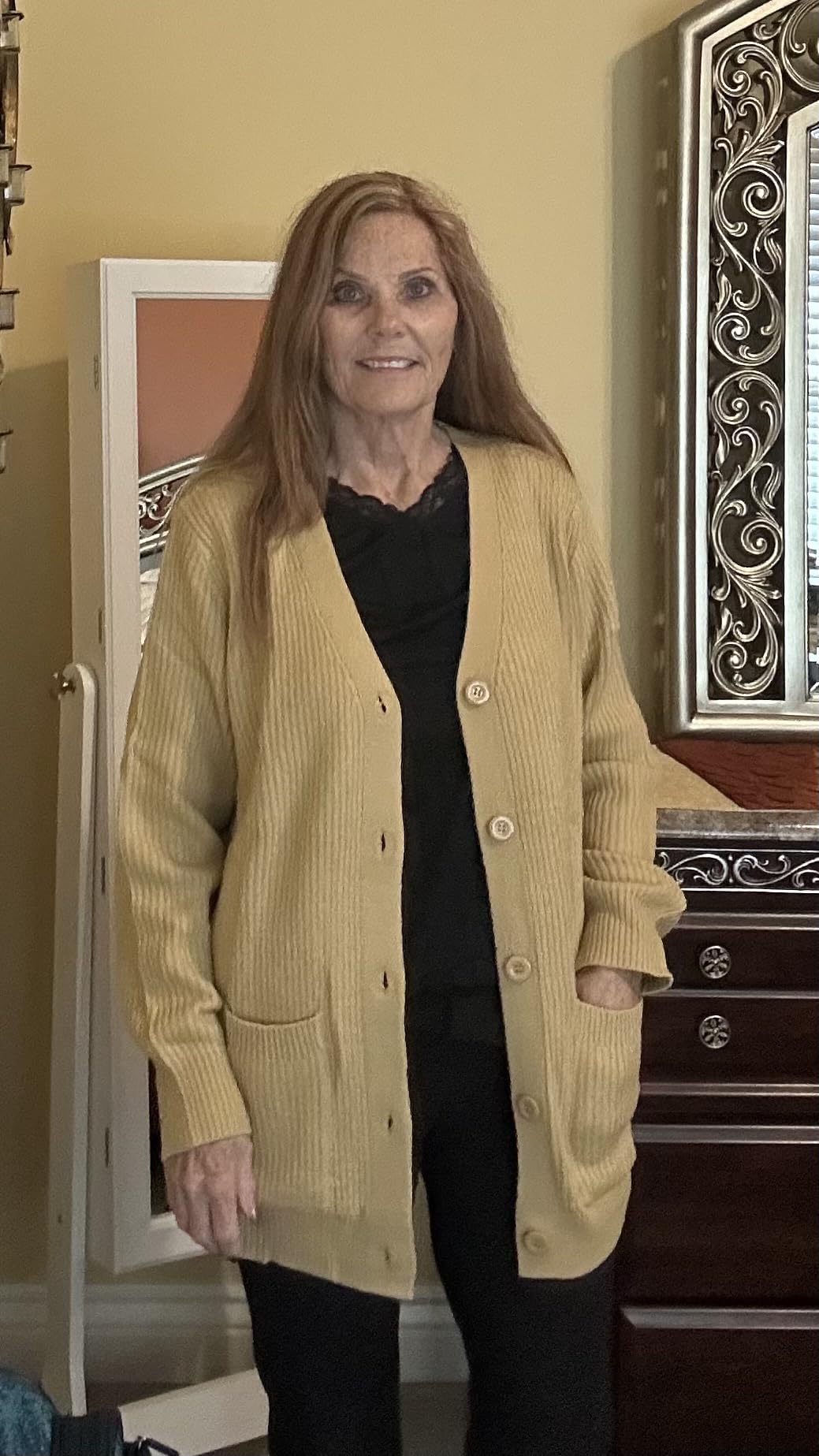 VIISHOW Women Chunky Knit Cardigan Sweater Long Sleeve V Neck Button up Cardigan with Pocket Sweater Coat for Fall and Winter customer photo 2