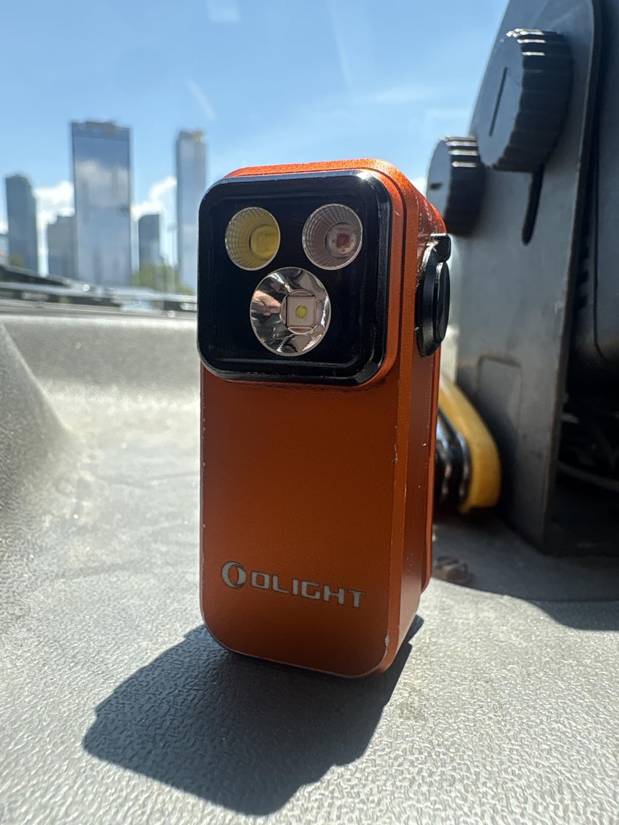 OLIGHT Oclip Pro Rechargeable EDC Clip-on Flashlight, Black | Red Light, 500 Lumens Floodlight, Spotlight, Pocket-Sized, USB-C Charging, Magnetic, for Work, Signaling, Outdoor or Home Use customer photo 2