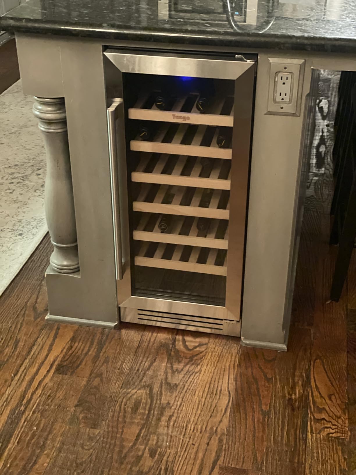 Yeego 24 Inch Wine and Beverage Refrigerator with 60 Can and 20 Bottle | 36-72F Dual Zone Wine Cooler with Glass Door | Under Counter, Built-In or Freestanding | For Home Bar, Kitchen customer photo 1