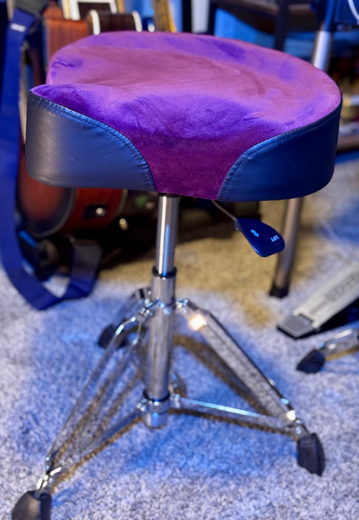 AKLOT Saddle Drum Throne, Hydraulic Drumming Throne, Heavy Duty Seat, Height Adjustable Motorcycle Style Drum Stool customer photo 2