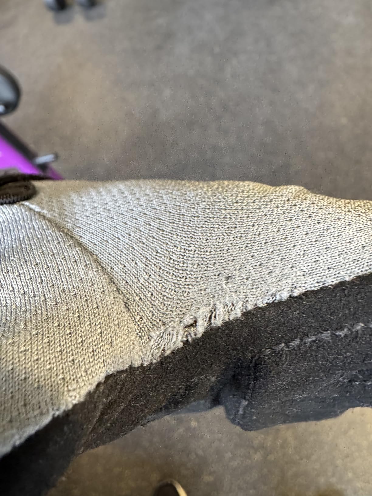 Nike Men's Gym Essential Fitness Glove customer photo 2