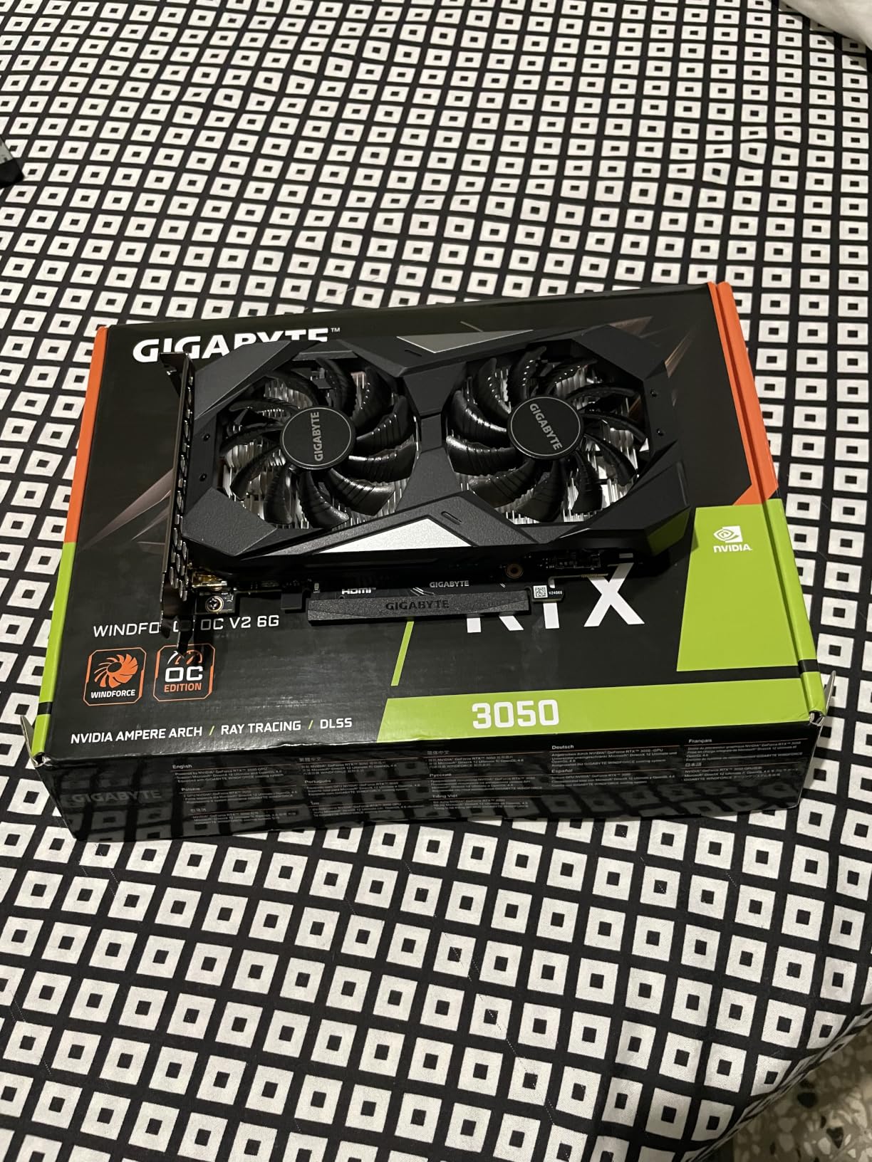 GIGABYTE GeForce RTX 3050 WINDFORCE OC V2 6G Graphics Card, 2X WINDFORCE Fans, 6GB GDDR6 96-bit customer photo 1