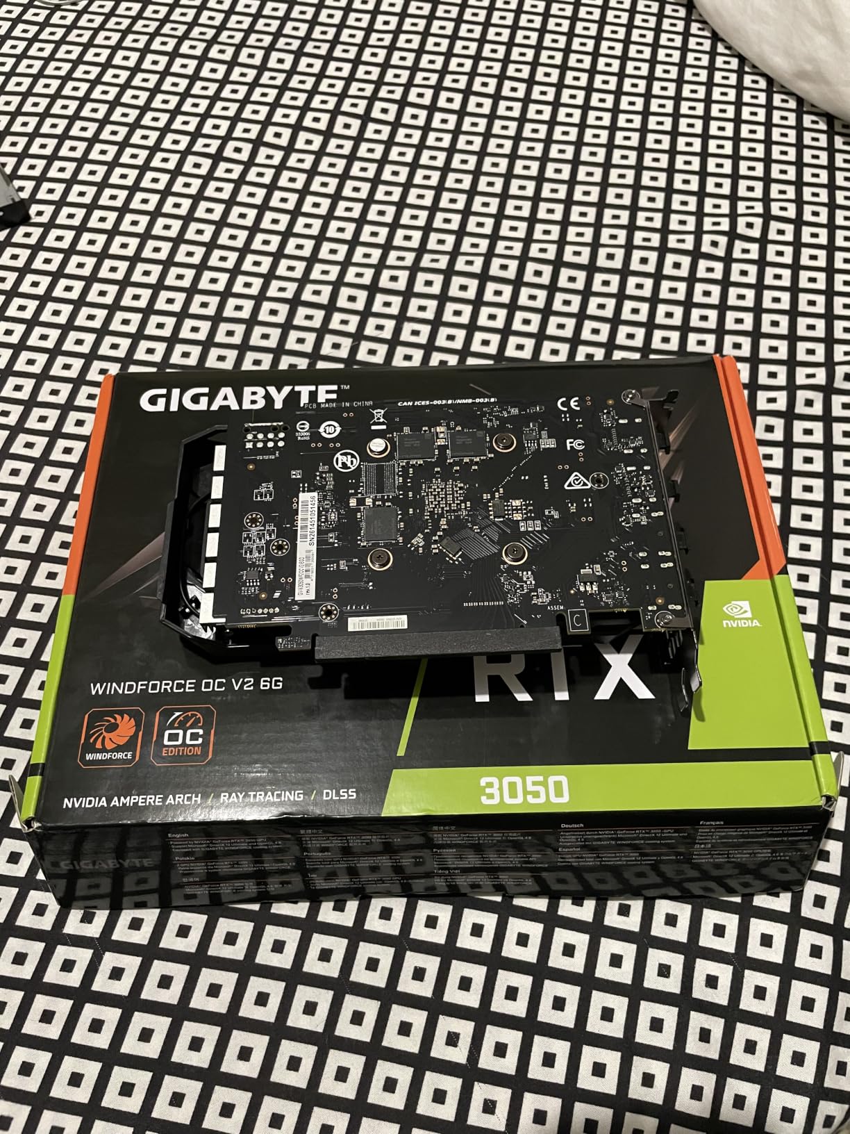 GIGABYTE GeForce RTX 3050 WINDFORCE OC V2 6G Graphics Card, 2X WINDFORCE Fans, 6GB GDDR6 96-bit customer photo 2