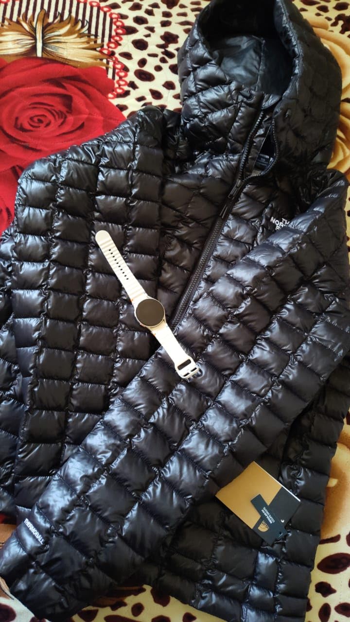 The North Face Women's Thermoball Hooded Jacket | High Loft Insulation, Wind & Water Resistant, Adjustable Hood & Zip Pockets customer photo 1