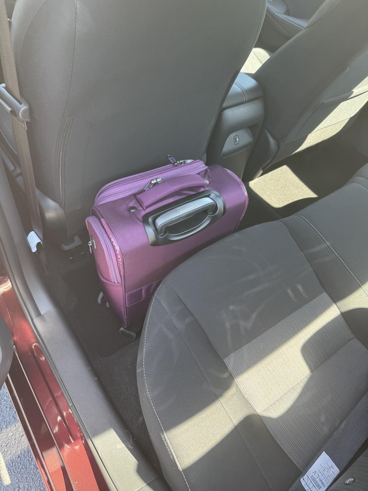 Hanke Underseat Carry On Luggage with Wheels, Lightweight Small Suitcase Airline Approved 16 Inch Softside Personal Item Travel Bag for Women Men, Compact Under Seat Luggage with Spinner Wheels.(Blue) customer photo 1