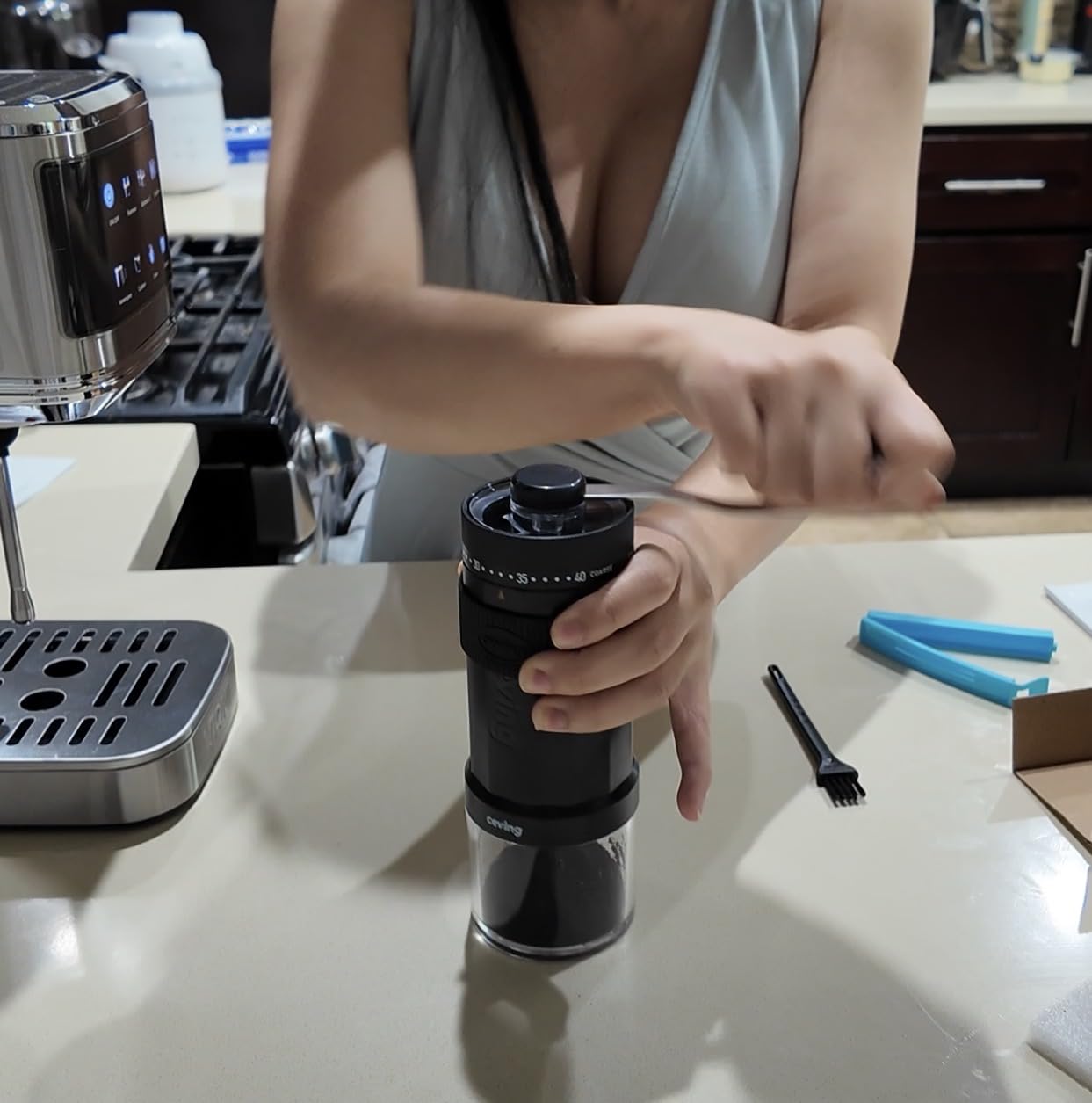 World's First 60g Large Capacity Manual Coffee Grinder, Portable Hand Coffee Bean Mill with 40 Adjustable Settings, Stainless Steel Burr Grinder for Pour Over, Camping, Travel, Gift, etc (Black) customer photo 1