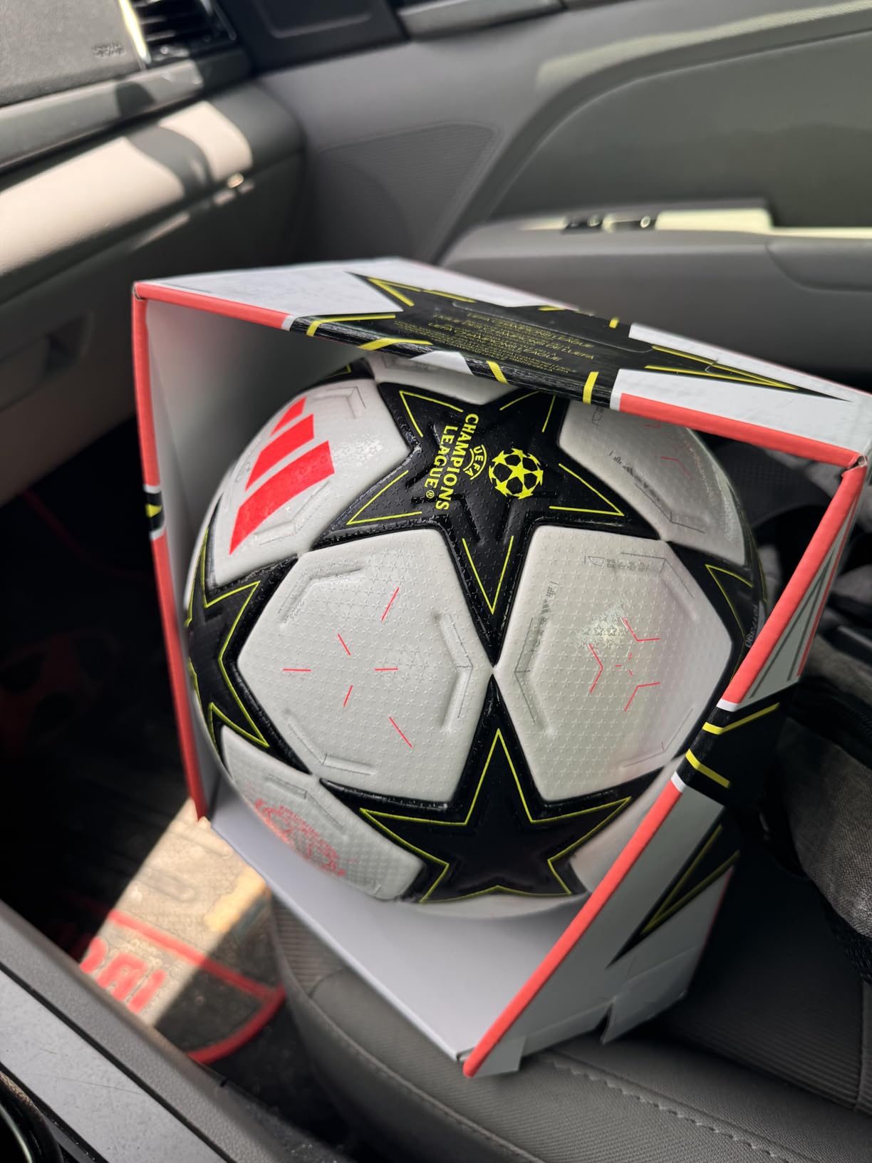 adidas UEFA Champions League Pro Match Ball - Official Match Ball of The 24/25 Tournament's Group Stages, FIFA Quality Pro Certified customer photo 1