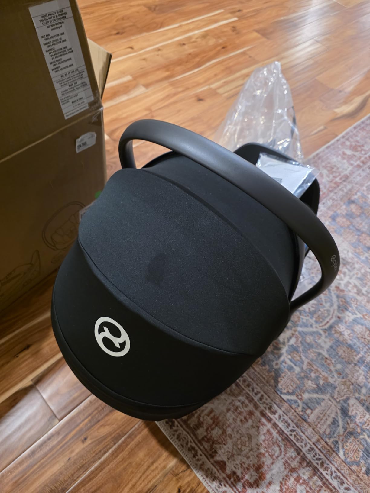 Cybex Aton G Swivel Infant Car Seat with 180-Degree Rotate, Linear Side-Impact Protection, 11-Position Headrest, SensorSafe & Safelock Base, Beach Blue customer photo 2