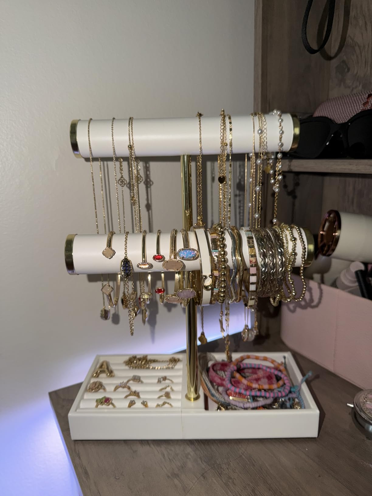 VLANDO 2 Tier Bracelet Holder with Tray - Leather Jewelry Stand Organizer for Women - Necklace Holder Display for Necklace, Watches, Rings, Earrings, Bangle - White customer photo 1