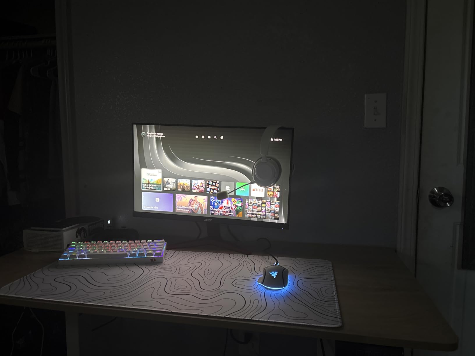 FEZIBO Standing Desk, 48 x 24 Inches Electric Height Adjustable, Sit and Stand Up, Computer Office Desk with Splice Board, White Frame/Maple TOP customer photo 2
