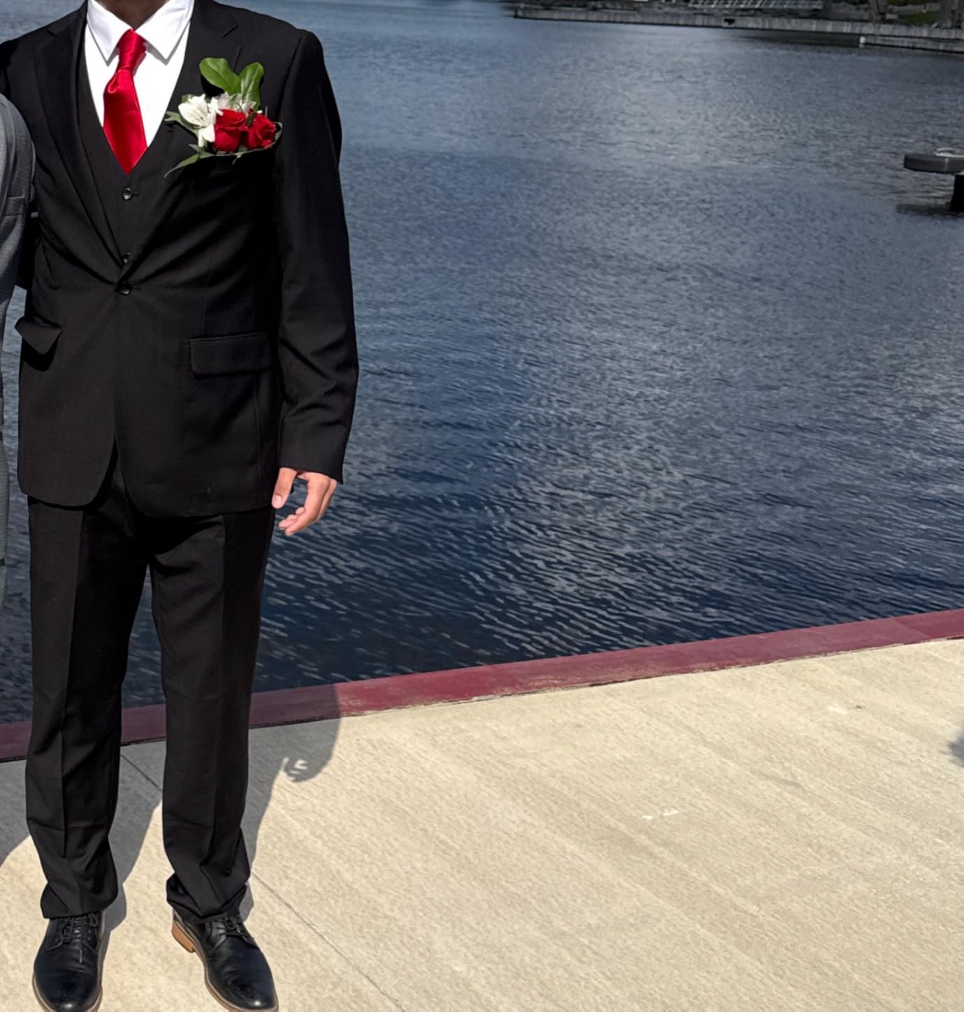 Men's One Button 3-Piece Suits Slim Fit Tuxedo Set with Blazer Jacket Vest & Pants for Wedding Prom Business customer photo 2