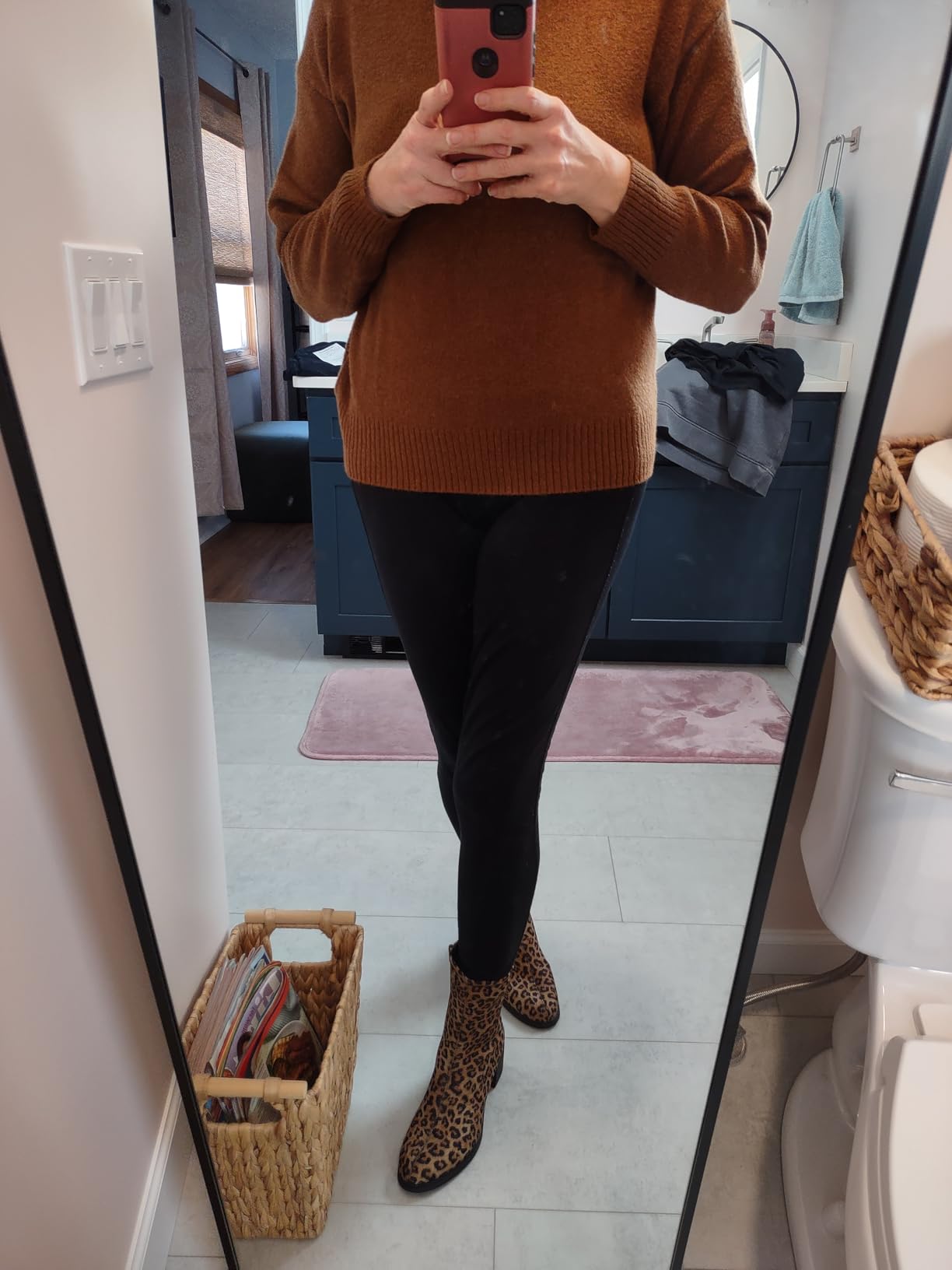 Amazon Essentials Women's Relaxed-Fit Cotton Blend Turtleneck Pullover Sweater customer photo 1