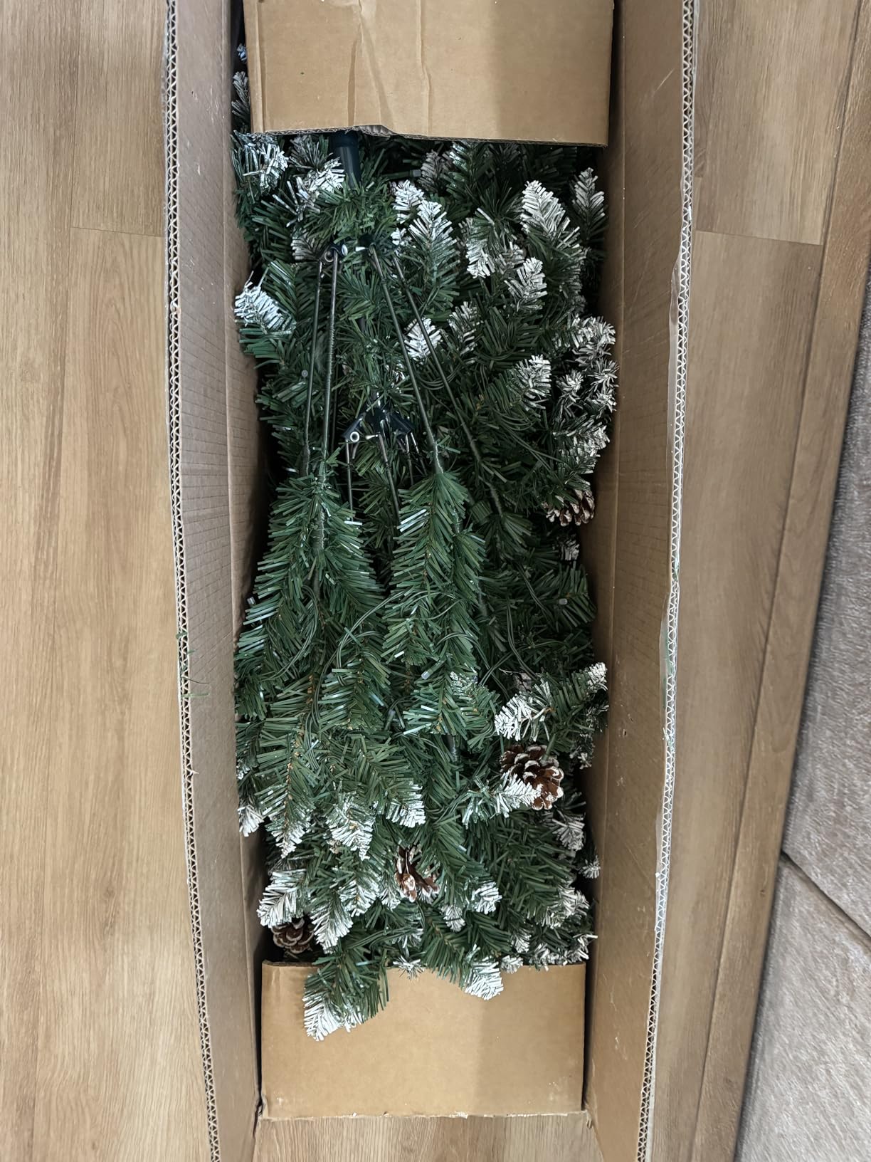 Dazzle Bright 6 FT Pre-lit Christmas Trees, Christmas Tree with 300LED Smart RGB Lights, Remote & App Controlled, Xmas Decorations with 900 Branch Tips 62 Pinecone for Indoor/Outdoor Decor customer photo 1