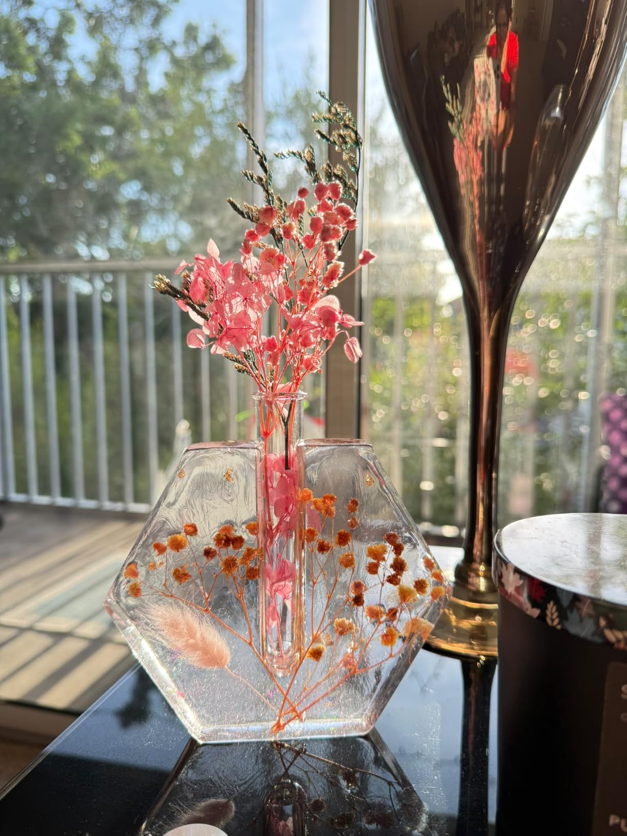 K KERNOWO Epoxy Resin Kit with Light for Beginners, Resin Kit and Molds Complete Set DIY Crafts for Adults Women, Epoxy Set with Vase Mold, 3D Dried Flowers, Measuring Cups and Resins Supplies-20OZ customer photo 2