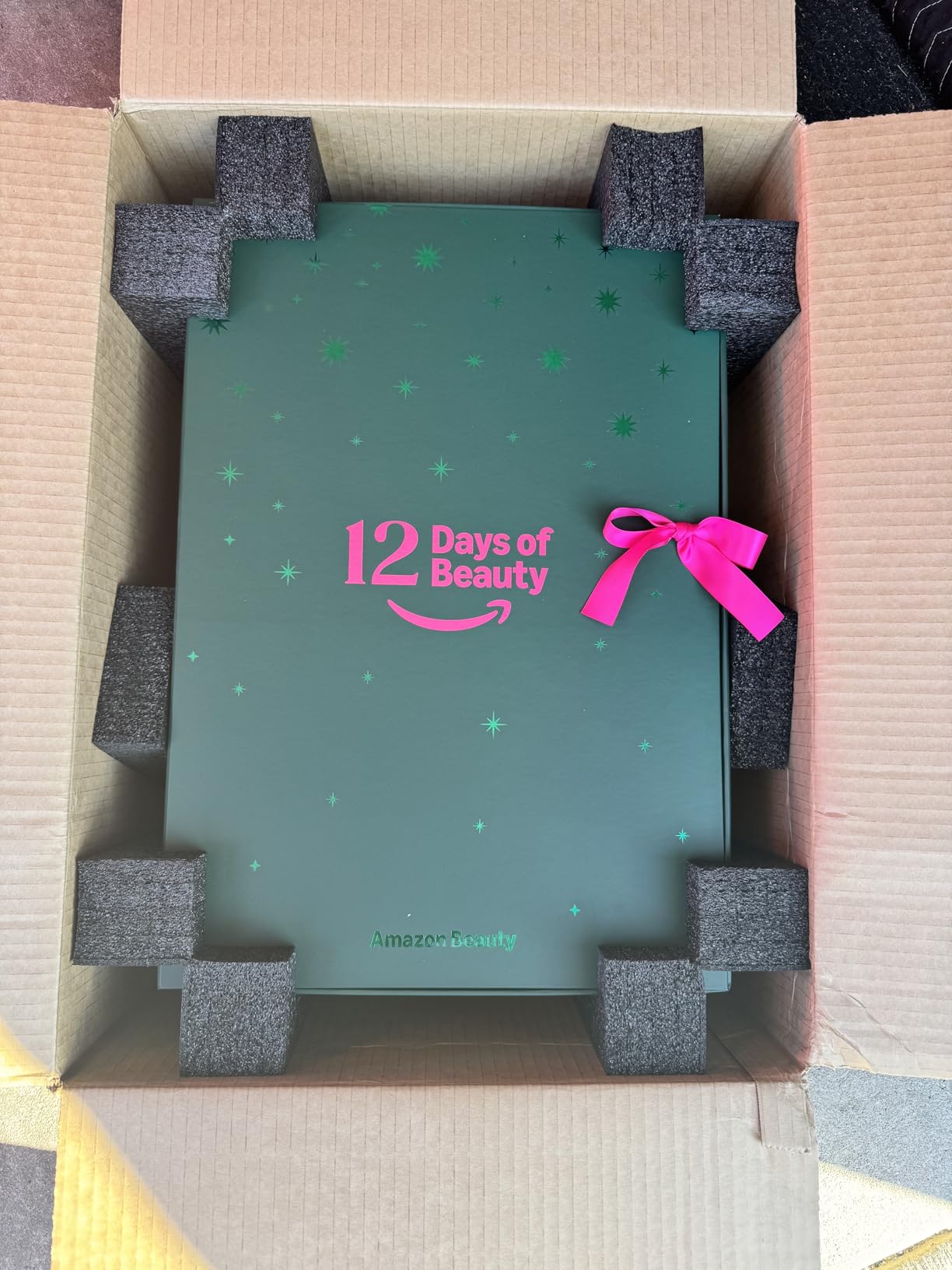 Amazon Beauty Advent Calendar | Exclusive 12 Days of Beauty 2025 | 8 Full-Size and 4 Mini-Size Favorites customer photo 1