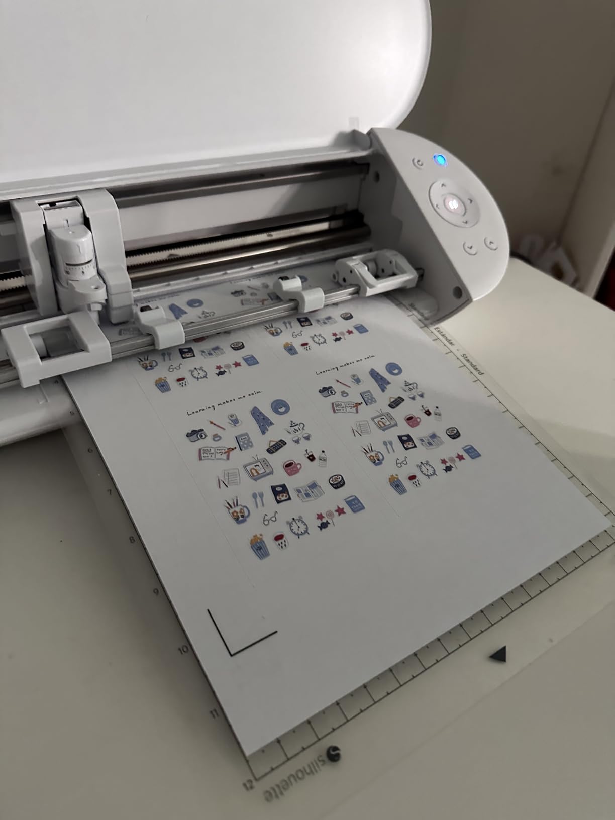 Portrait 4 Vinyl Cutting Machine, Starter Bundle - 9