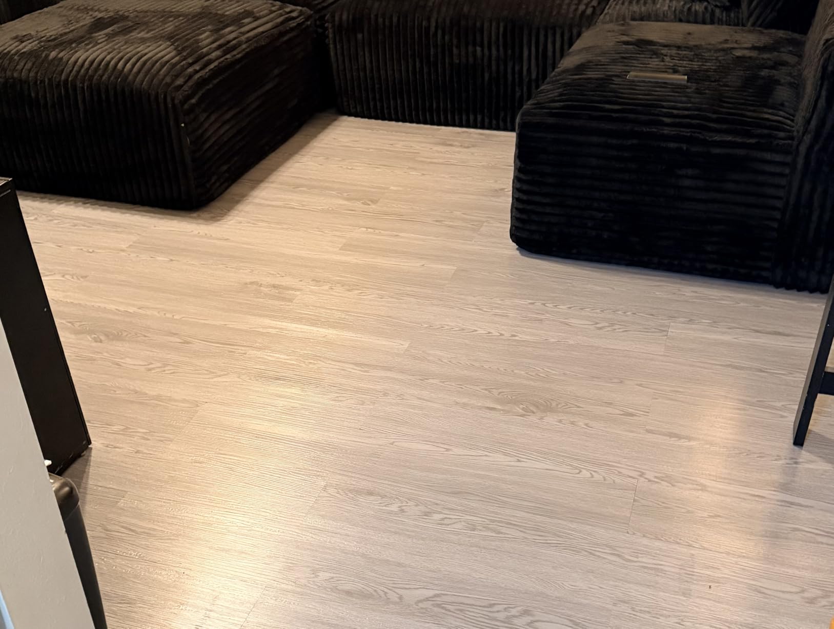 DEXDE Peel and Stick Vinyl Plank Flooring, 36-Pack 54 Sq.Ft Waterproof Self-Adhesive Vinyl Floor Tiles, Natural Wood Grain Texture Heavy Duty for Kitchen, Bathroom, RV & DIY Home Decor, Gray customer photo 1
