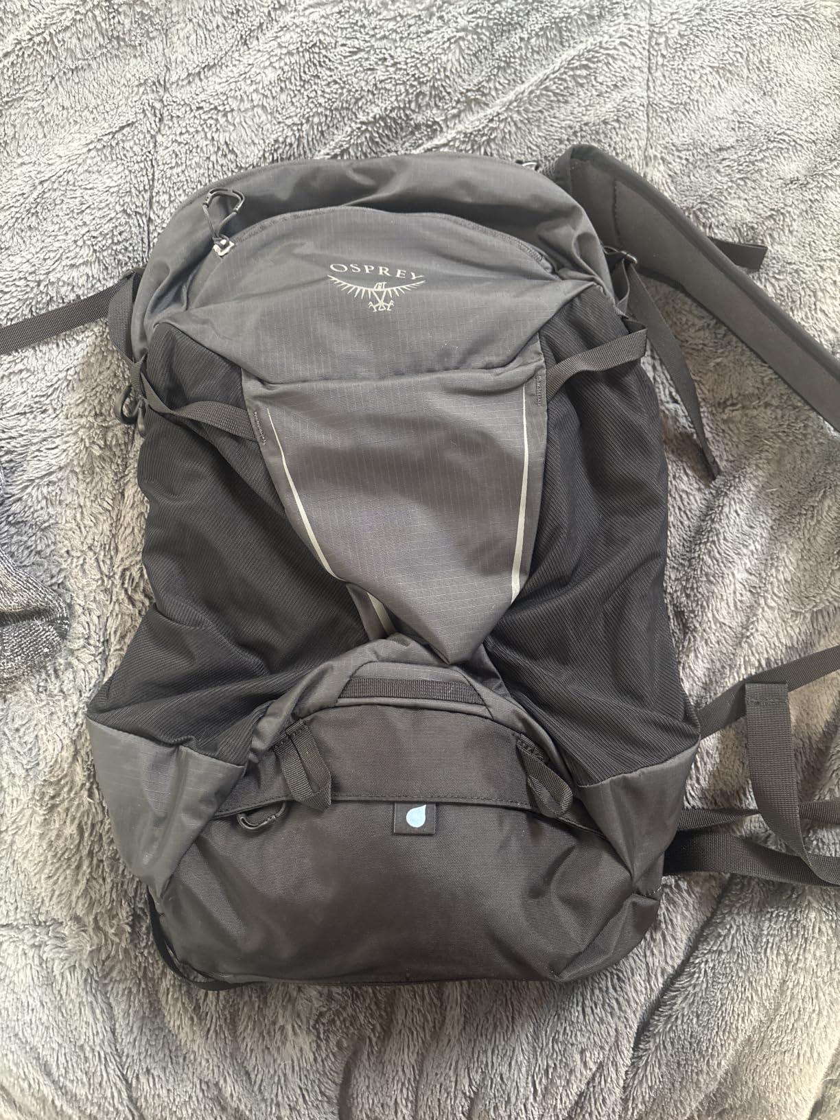 Osprey Hikelite 18L Durable Hiking Backpack - Travel Daypack with Rain Cover for Men and Women customer photo 1