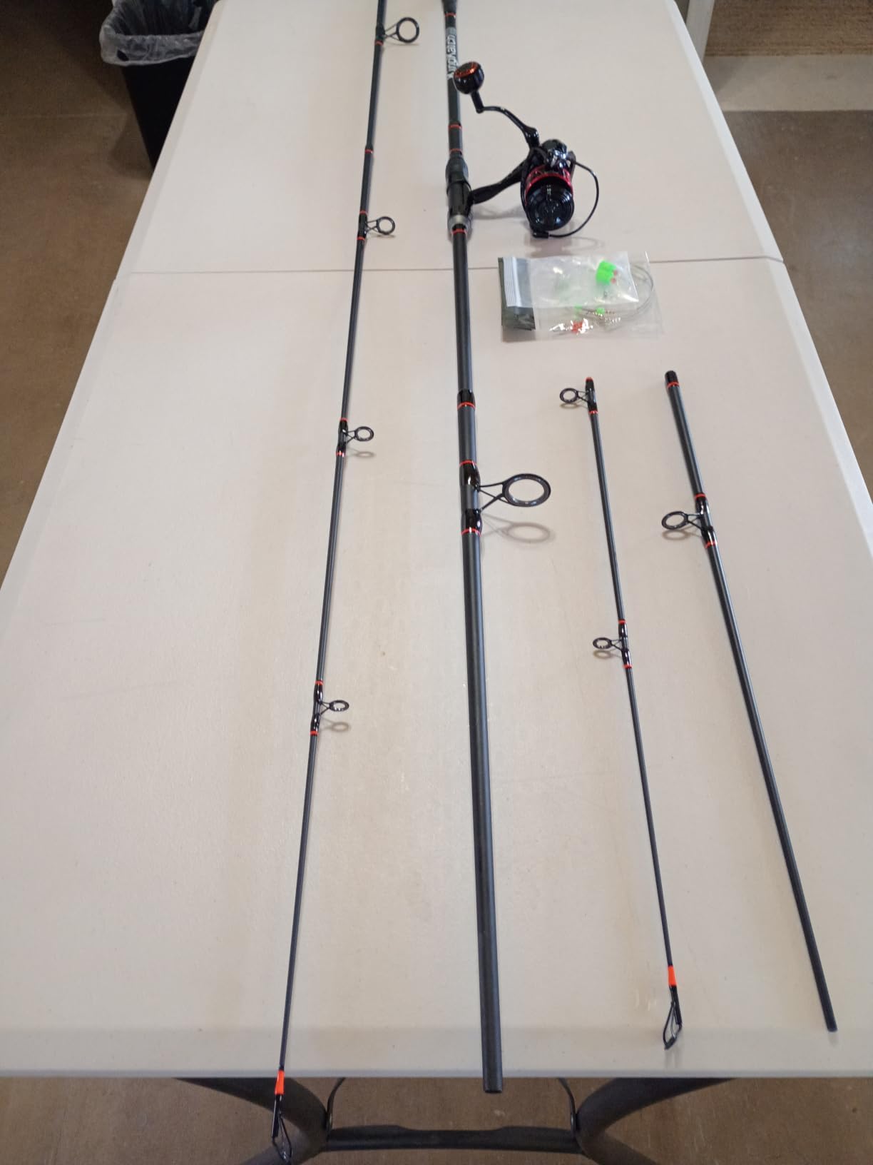 Surf Fishing Rod 9'/10'/11'/12', Carbon Fiber Graphite Spinning Rod 3-Piece Travel Rod with 2 Tips, Includes Pompano Rig & High-Strength Wire Leaders for Saltwater Beach Surf Casting customer photo 1