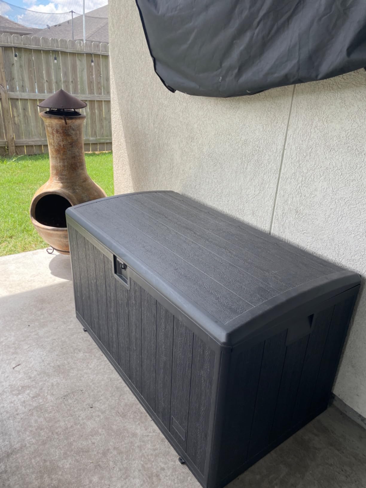 UDPATIO 120 Gallon Deck Box Outdoor Storage Box Lockable Waterproof Resin Indoor Outdoor Storage Container for Patio Cushions, Tools, Package Delivery Boxes for outside customer photo 2