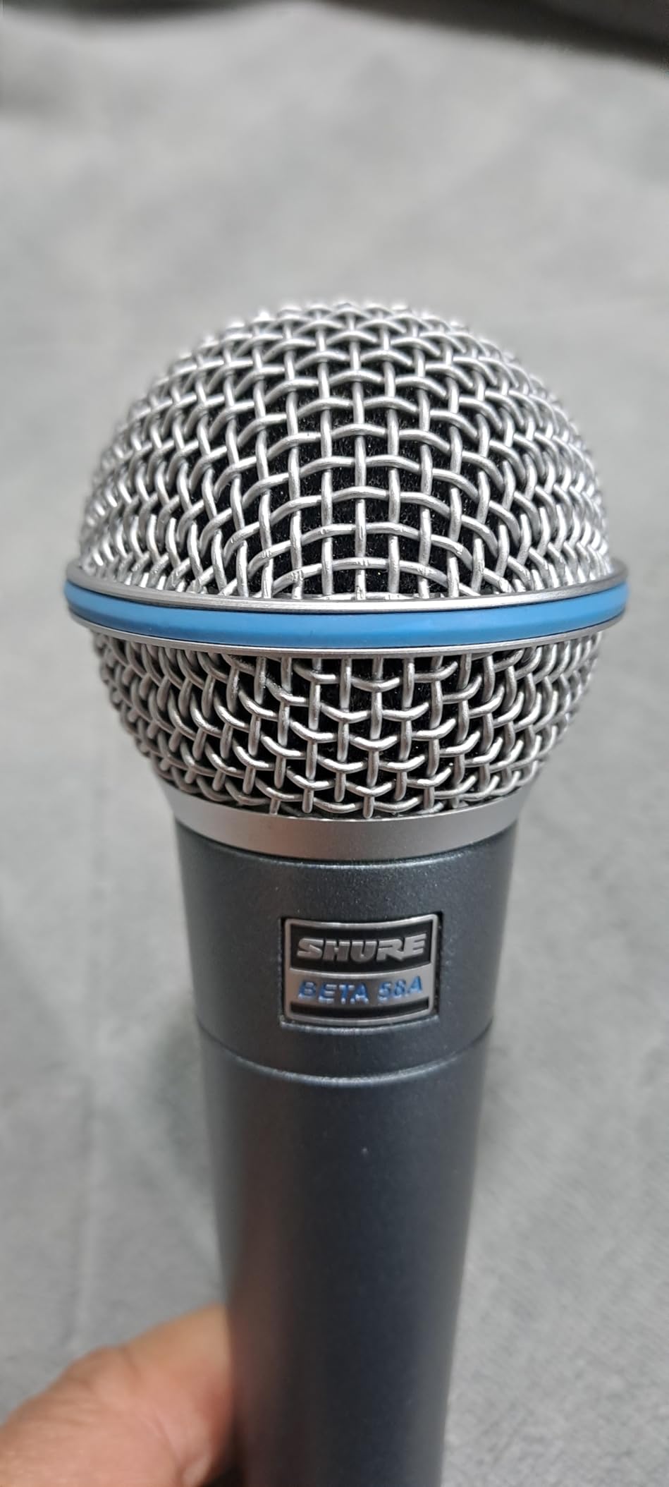 Shure BETA 58A Supercardioid Dynamic Vocal Microphone - Supercardioid dynamic vocal mic for stage and studio; includes A25D stand adapter, thread adapter and storage bag customer photo 1