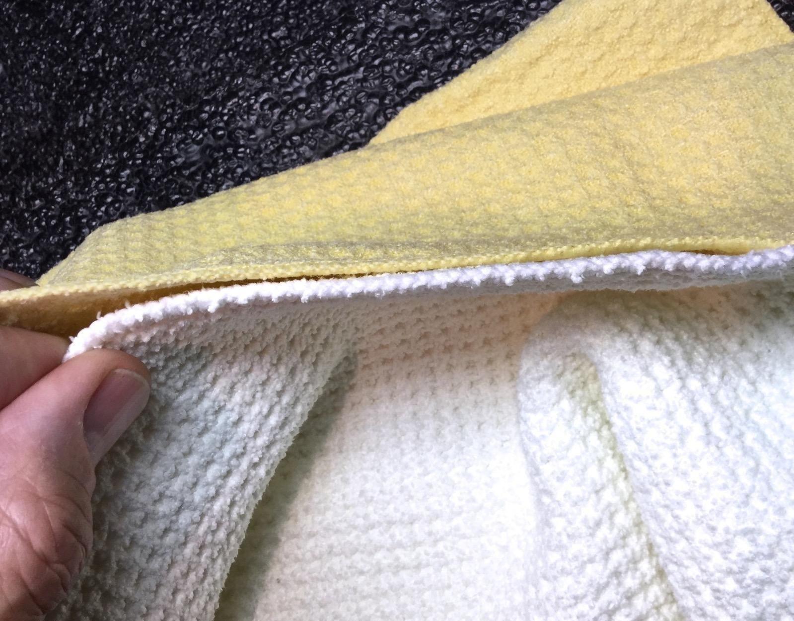Meguiar's X2000EU Water Magnet Drying Towel | Premium Car Drying Towel, Water Absorbent & Scratch-Free customer photo 2