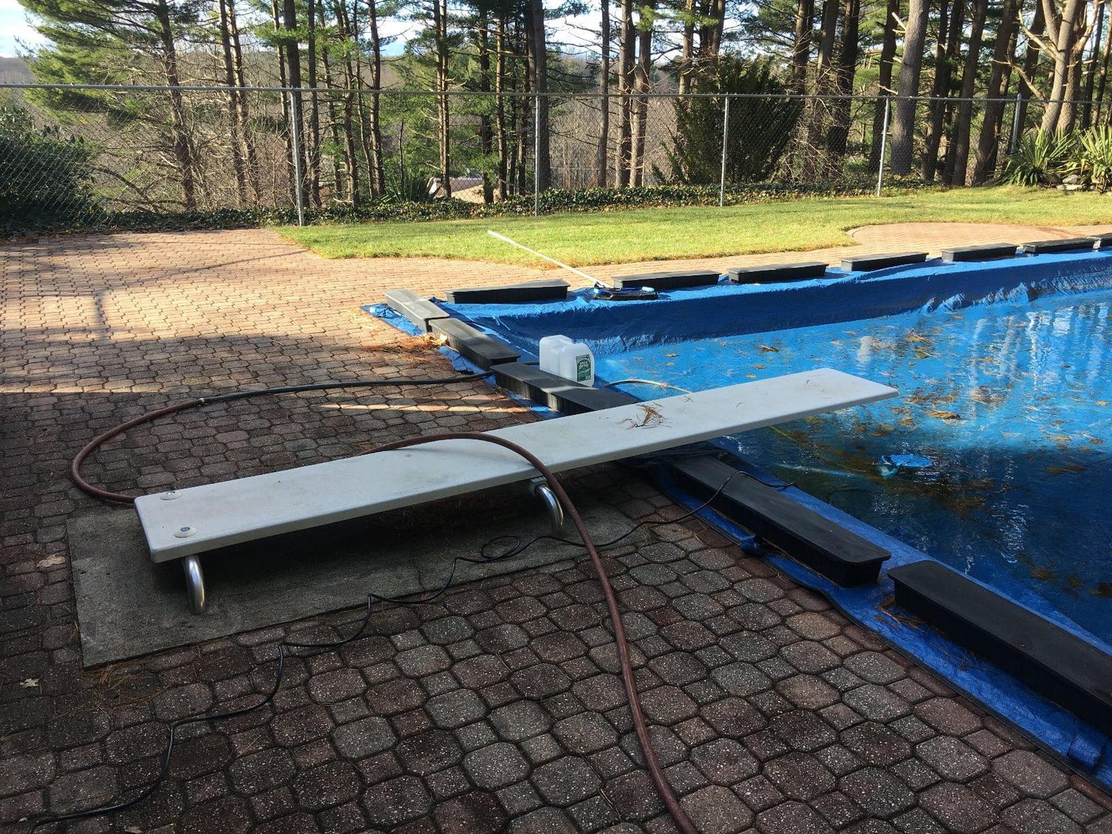 Little Giant APCP-1700 115-Volt, 1/3 HP, 1745 GPH, Automatic, Submersible, Swimming Pool Cover Pump with 25-Ft. Cord, Light Blue, 577301 customer photo 1