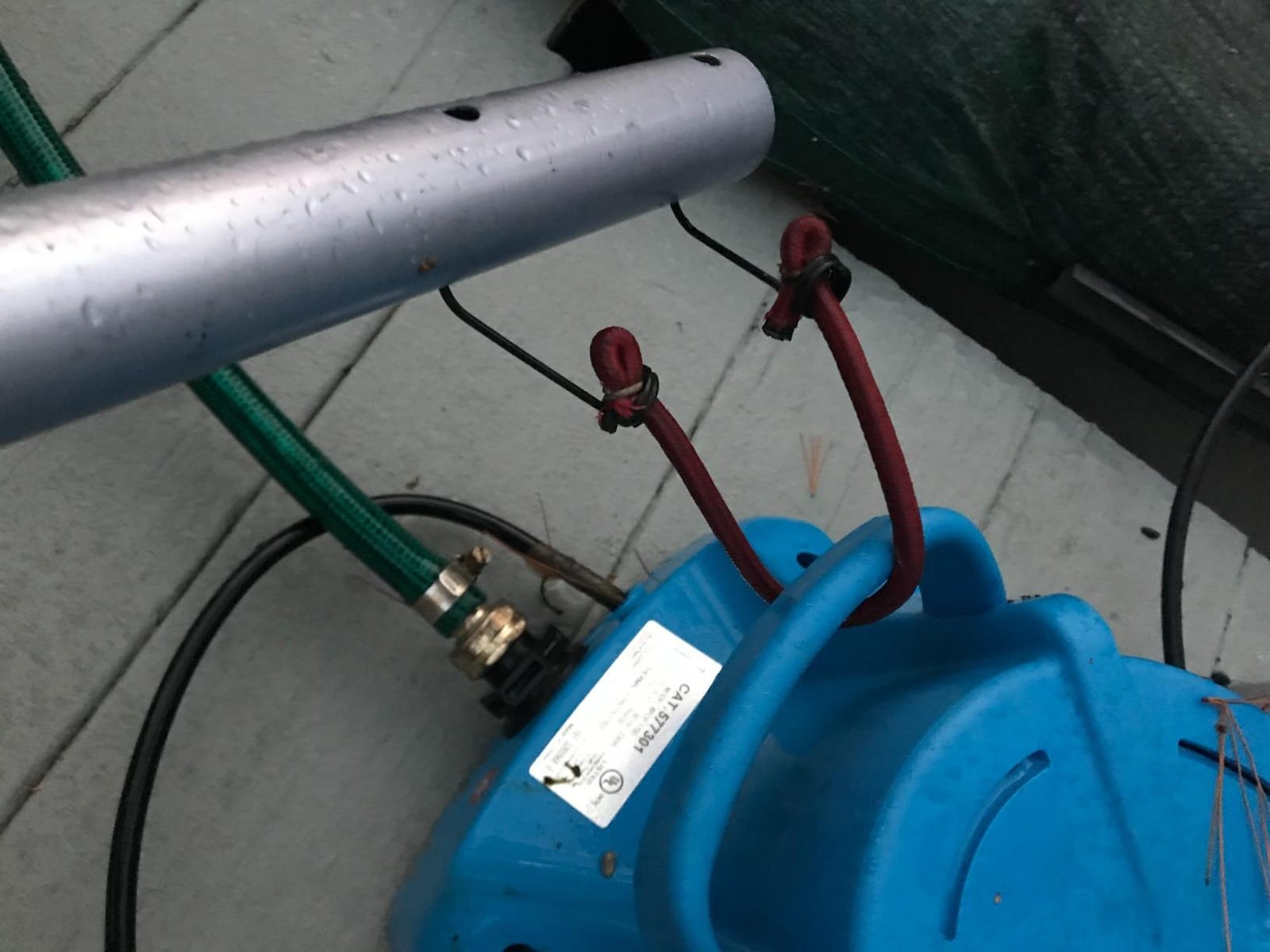 Little Giant APCP-1700 115-Volt, 1/3 HP, 1745 GPH, Automatic, Submersible, Swimming Pool Cover Pump with 25-Ft. Cord, Light Blue, 577301 customer photo 2