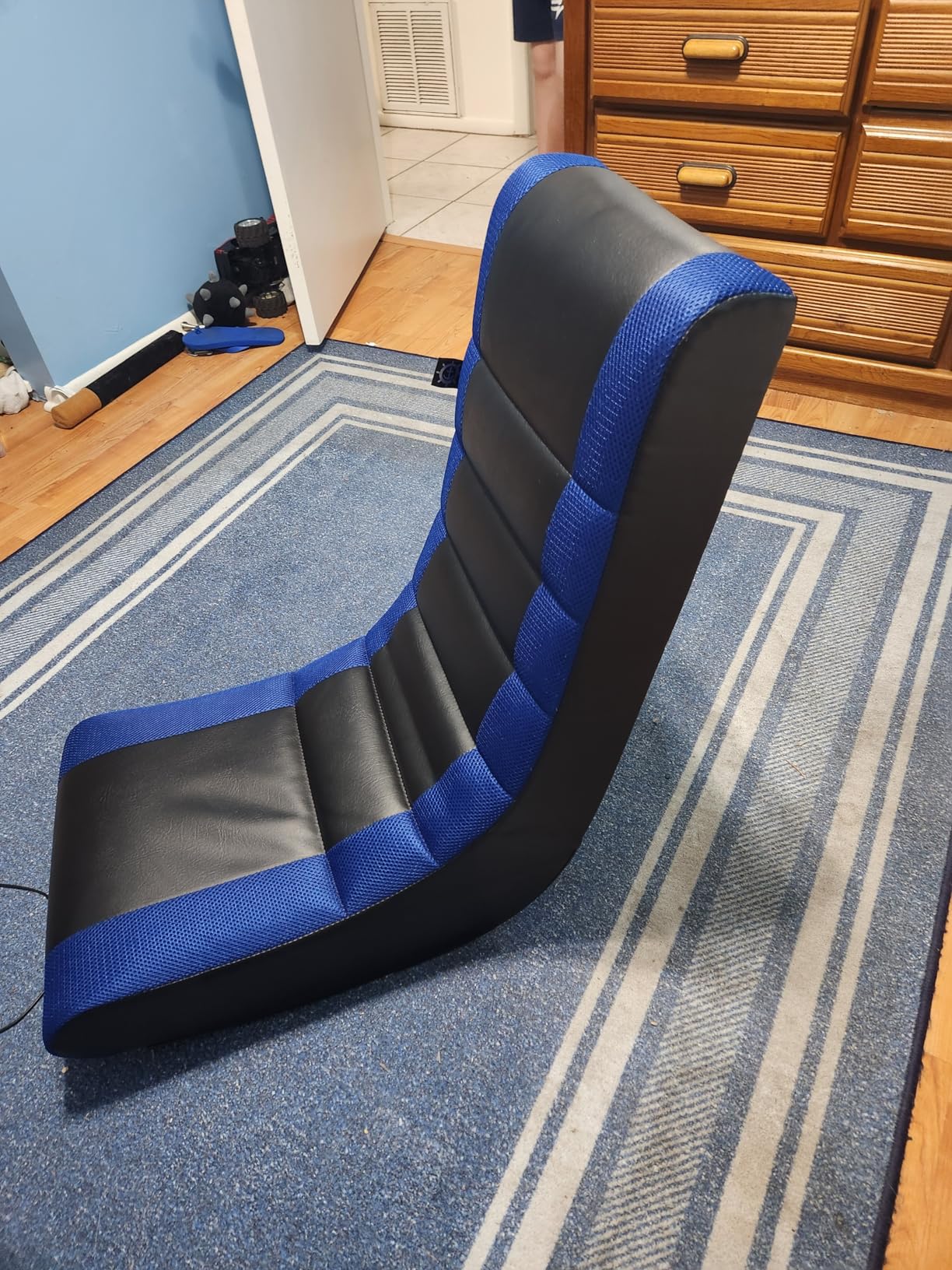 The Crew Furniture Classic Video Rocker Gaming Chair, for Kids and Teens, PU Faux Leather & Polyester Mesh, Black/Black customer photo 2