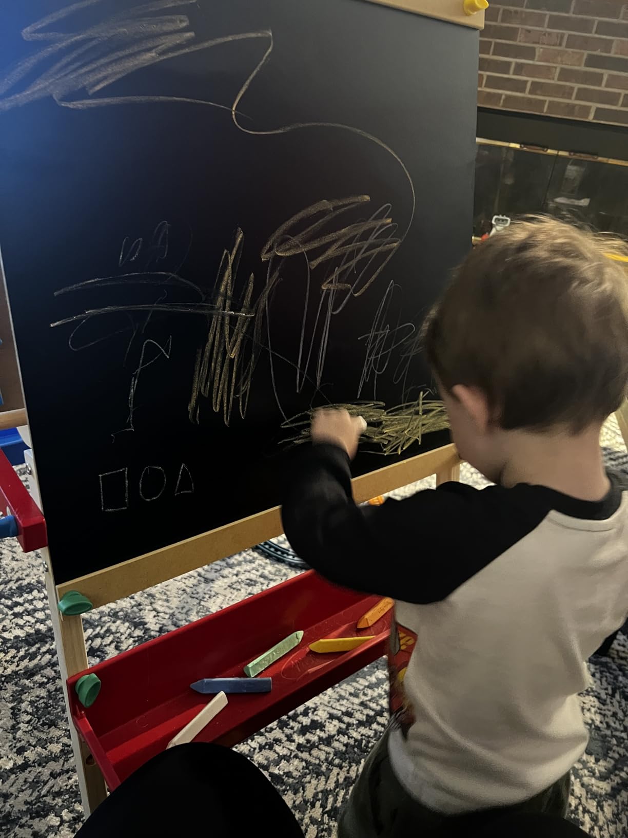 Melissa & Doug Deluxe Wooden Art Easel for Kids with Dry-Erase Board, Chalkboard & Drawing Paper Roller, Folding Double-Sided Toddler Easel customer photo 2